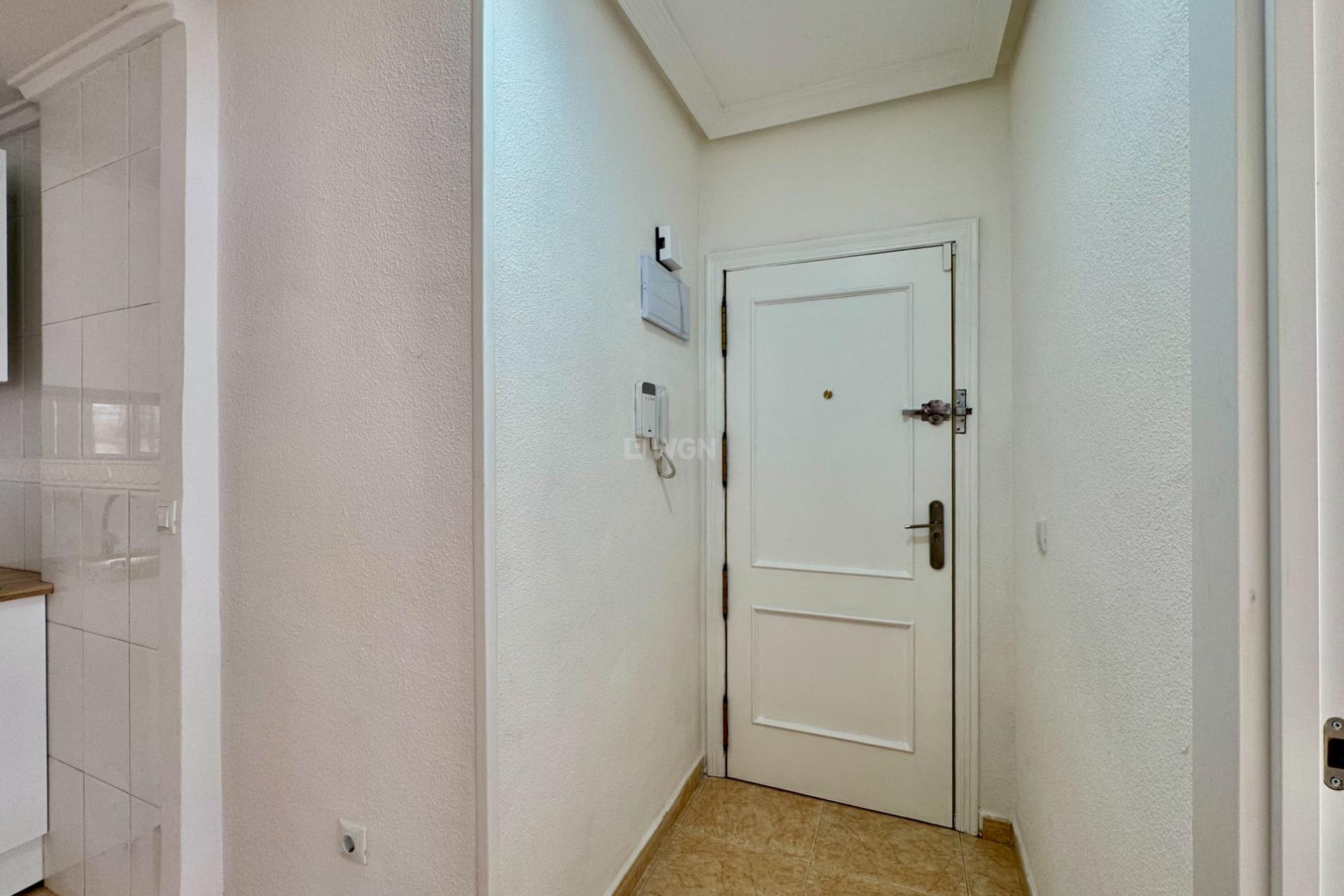 Reventa - Apartamento / piso - Torrevieja - Centro