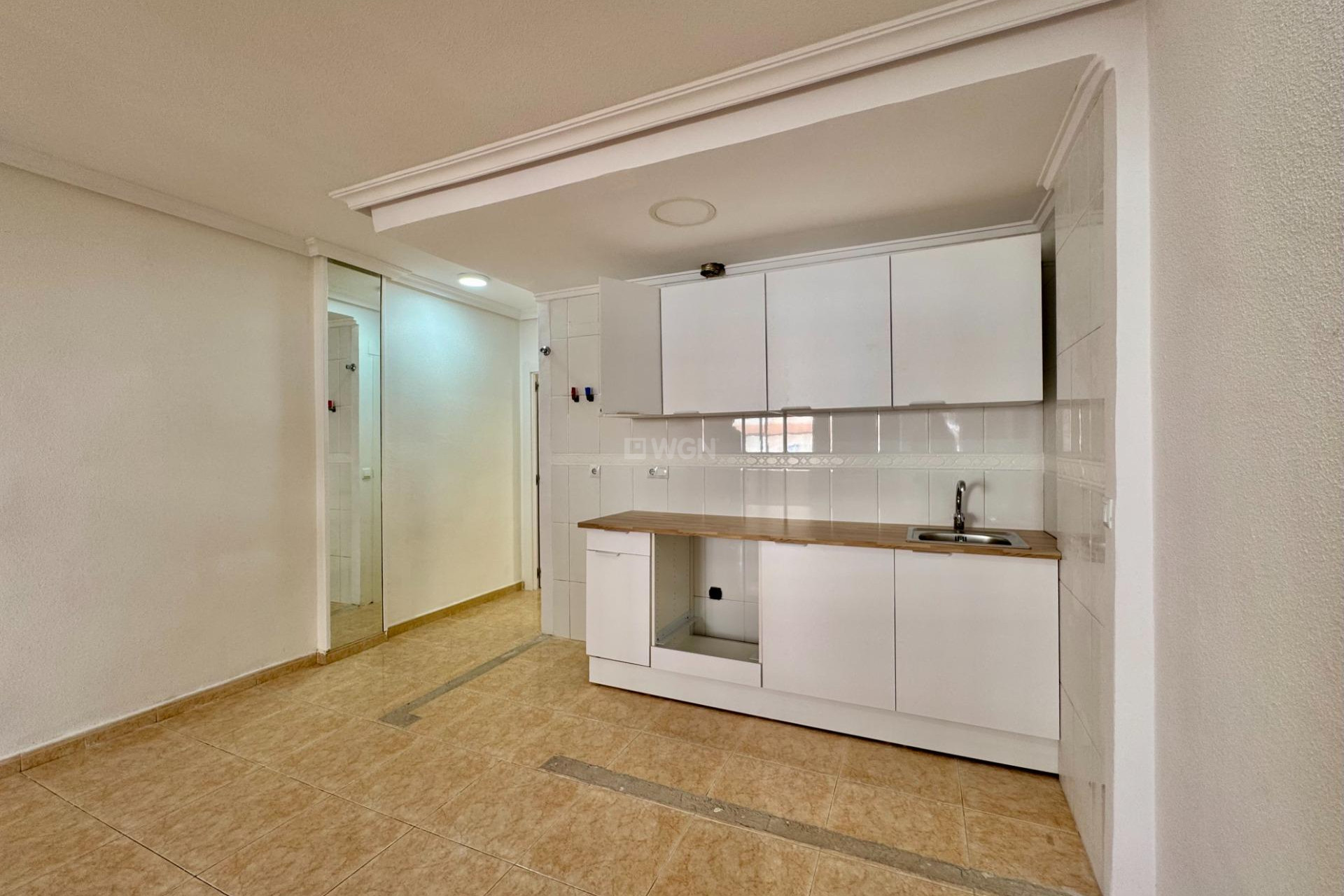 Reventa - Apartamento / piso - Torrevieja - Centro