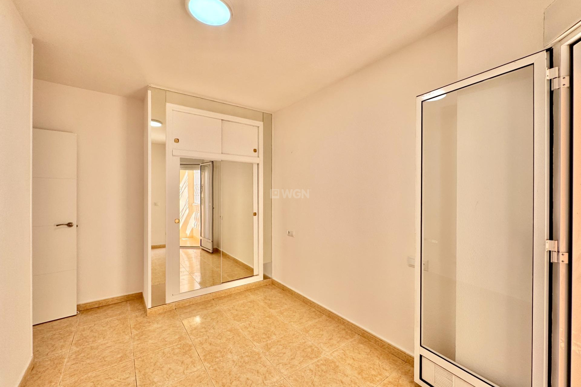Reventa - Apartamento / piso - Torrevieja - Centro