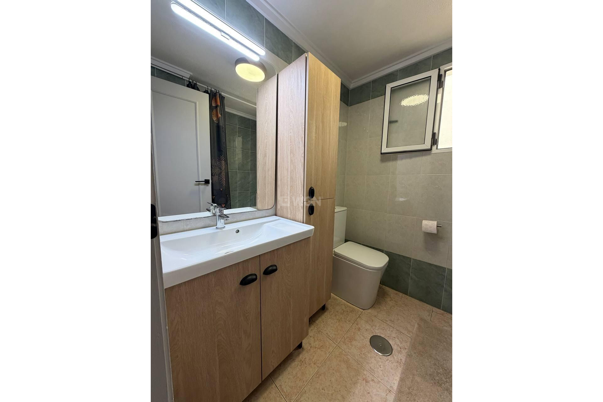 Reventa - Apartamento / piso - Torrevieja - Centro