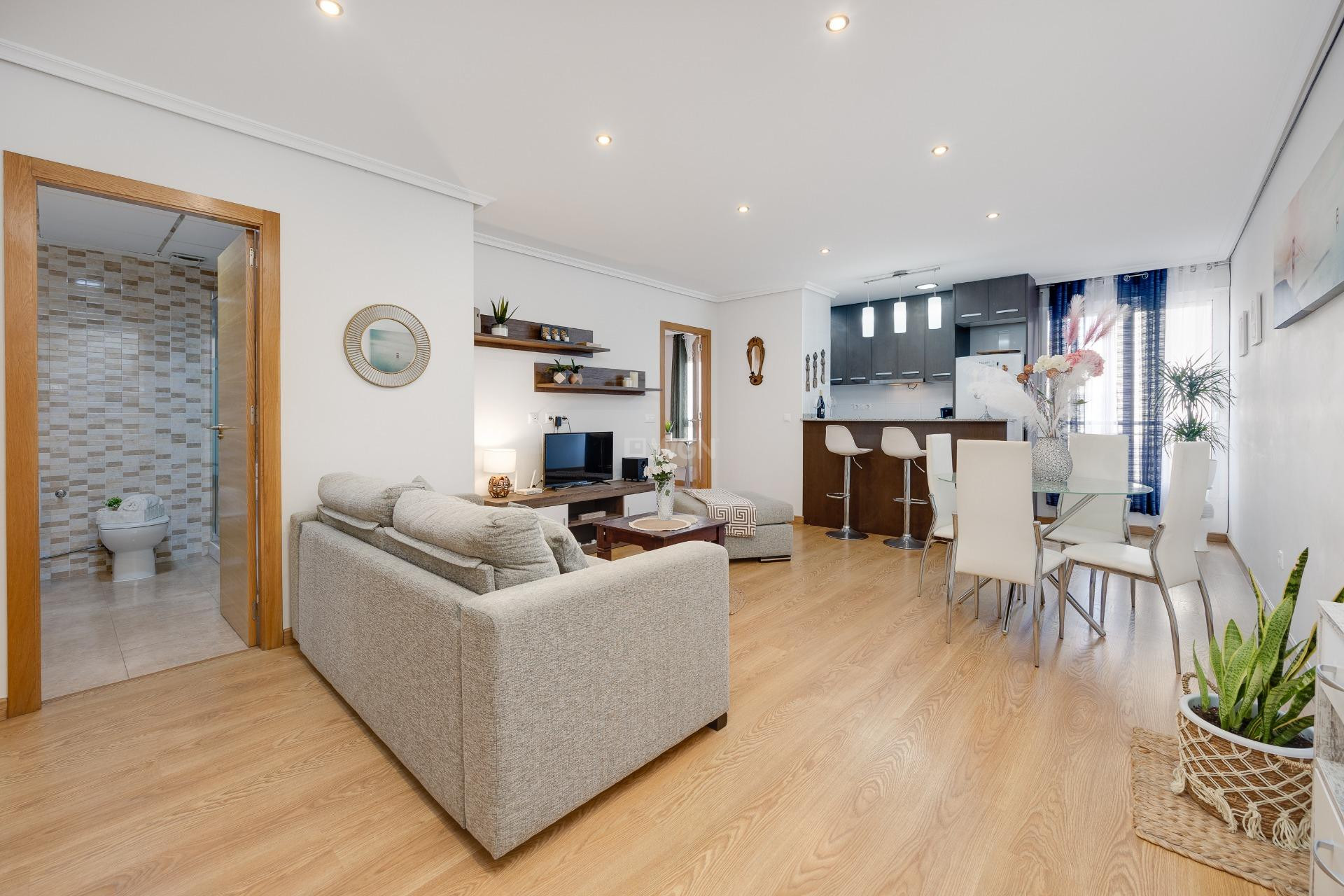 Reventa - Apartamento / piso - Torrevieja - Centro