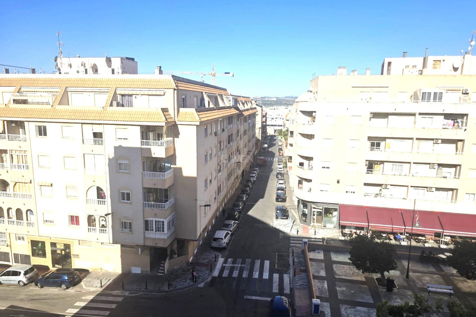 Reventa - Apartamento / piso - Torrevieja - Centro