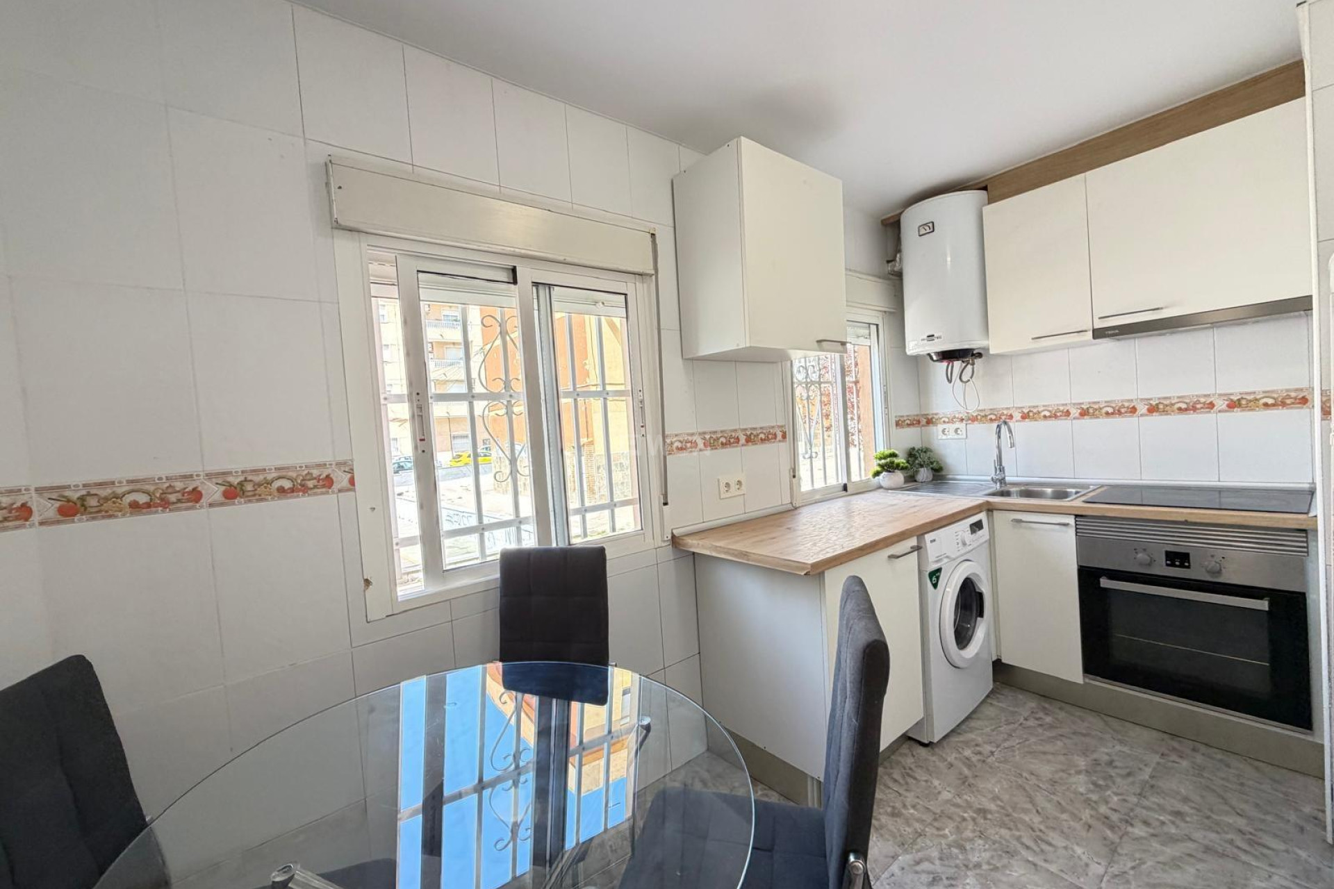 Reventa - Apartamento / piso - Torrevieja - Centro