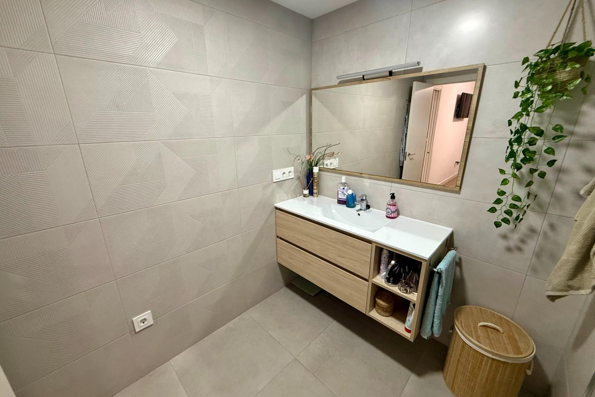 Reventa - Apartamento / piso - Torrevieja - Centro