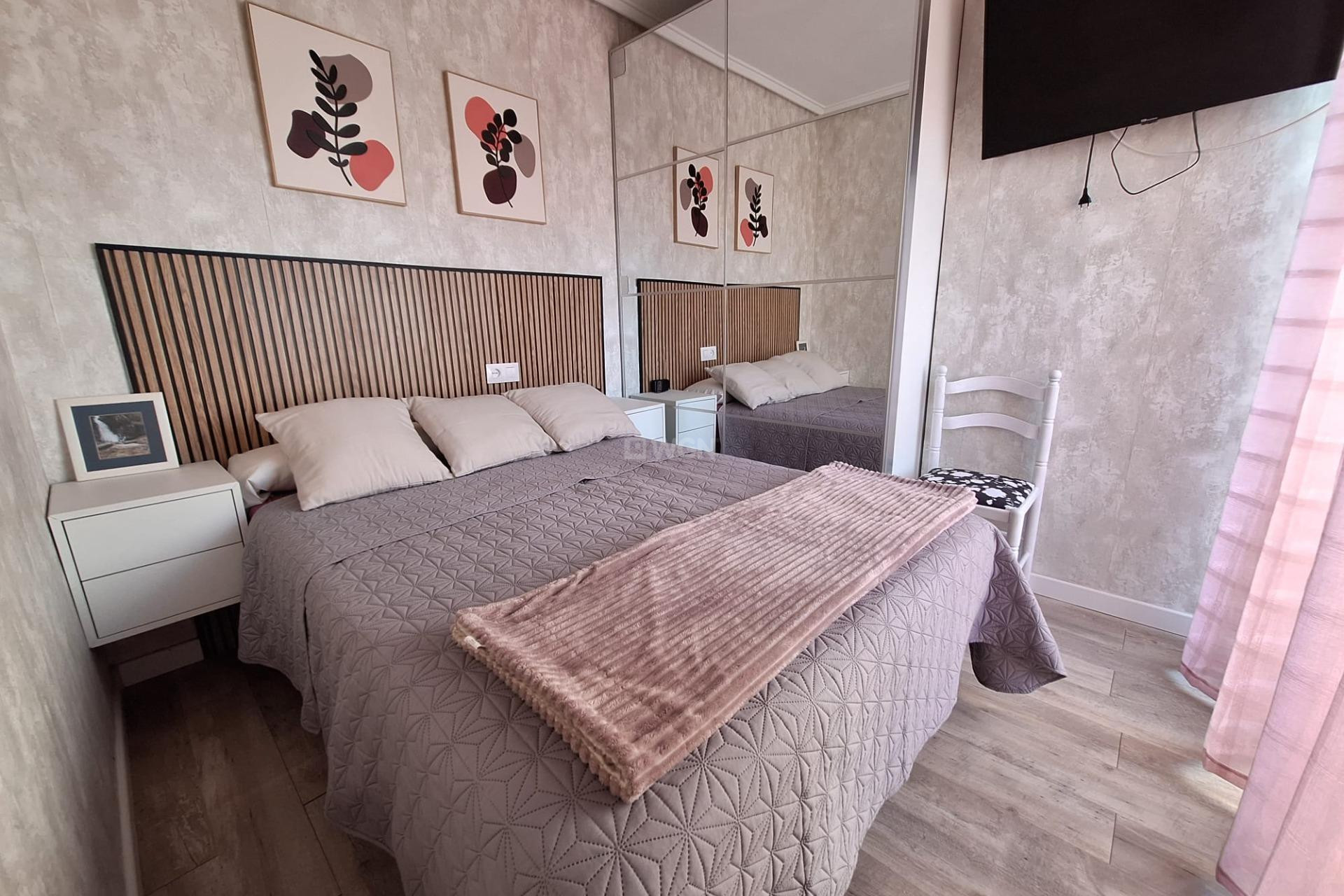 Reventa - Apartamento / piso - Torrevieja - Centro