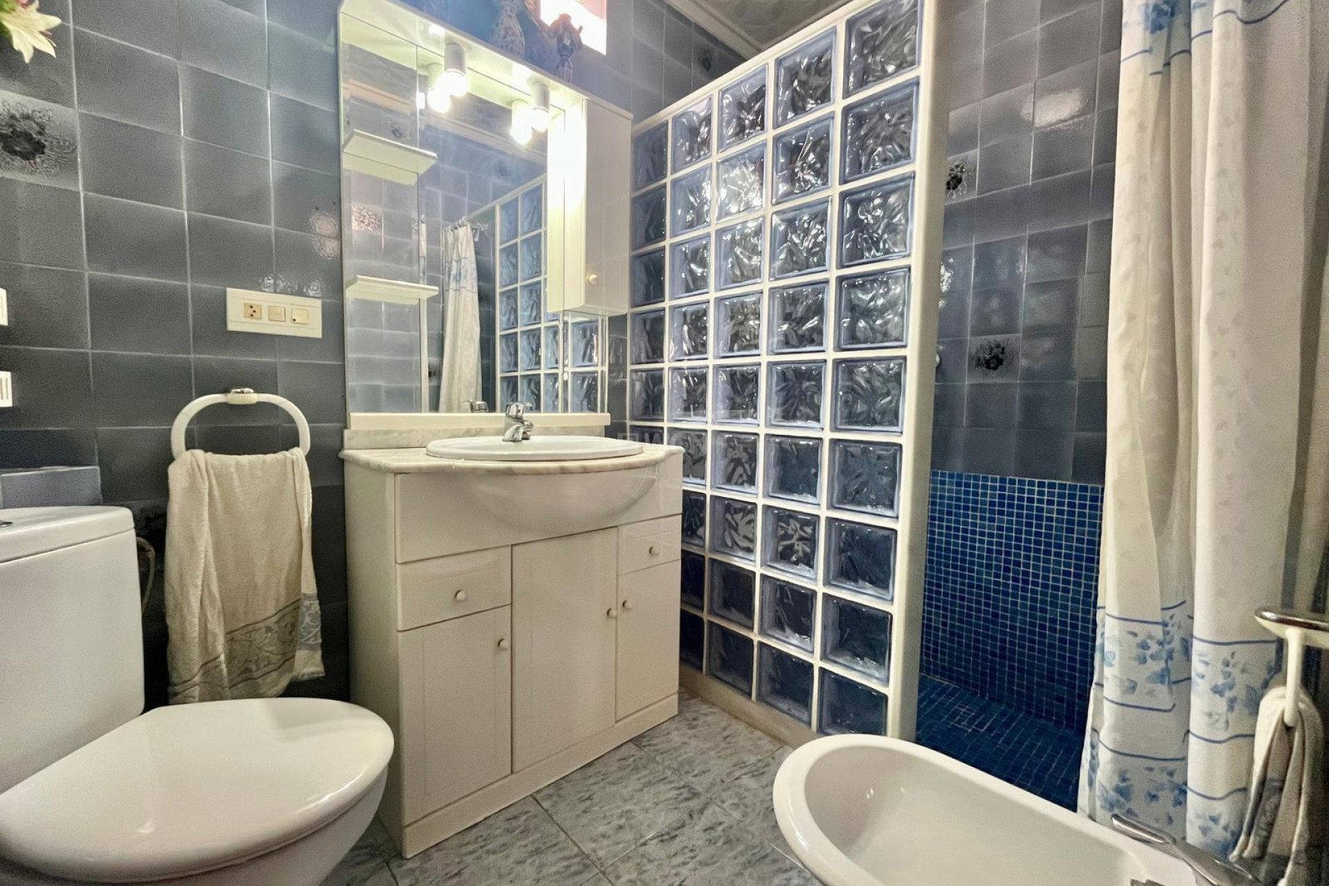 Reventa - Apartamento / piso - Torrevieja - Centro