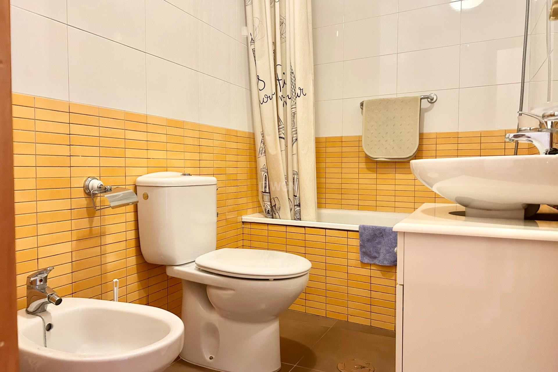 Reventa - Apartamento / piso - Torrevieja - Centro