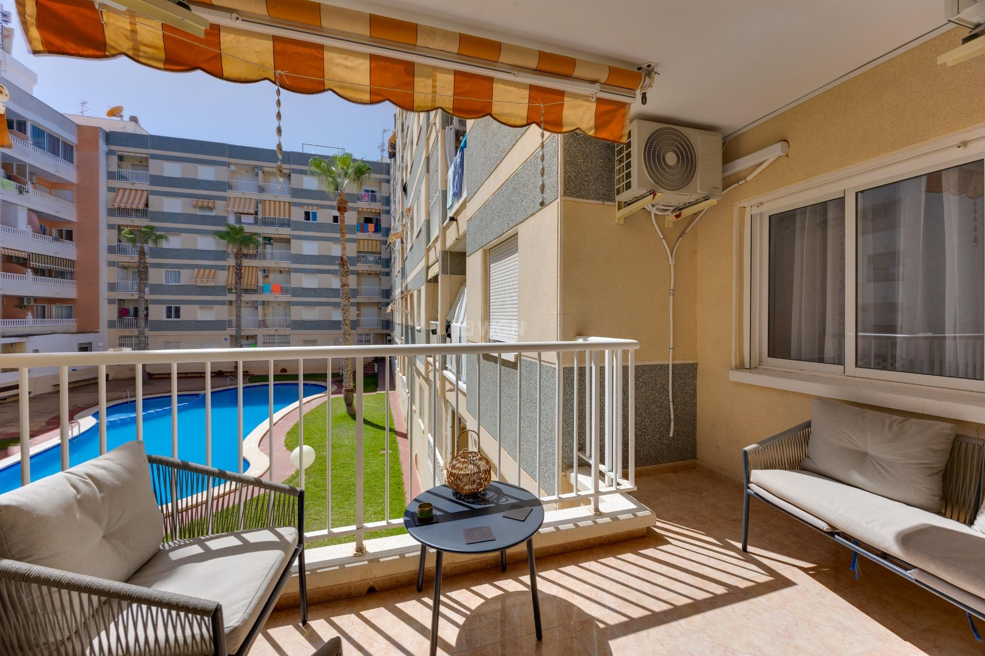 Reventa - Apartamento / piso - Torrevieja - Centro