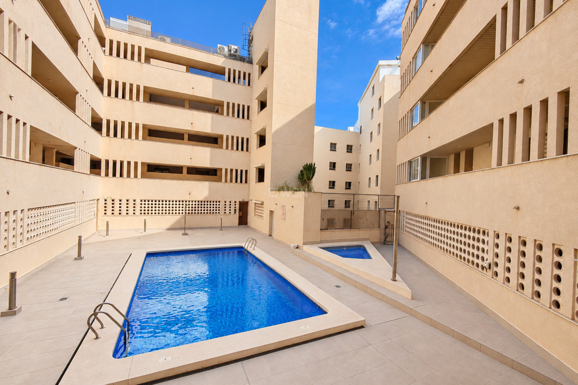 Reventa - Apartamento / piso - Torrevieja - Costa Blanca