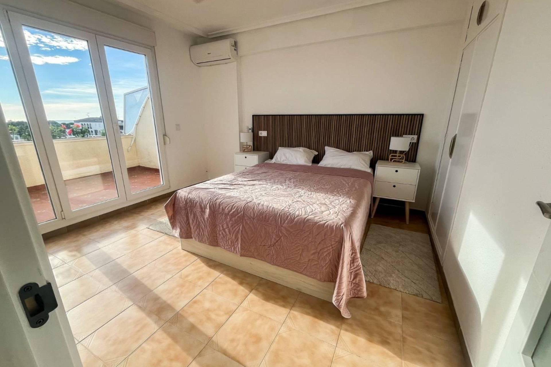 Reventa - Apartamento / piso - Torrevieja - Costa Blanca