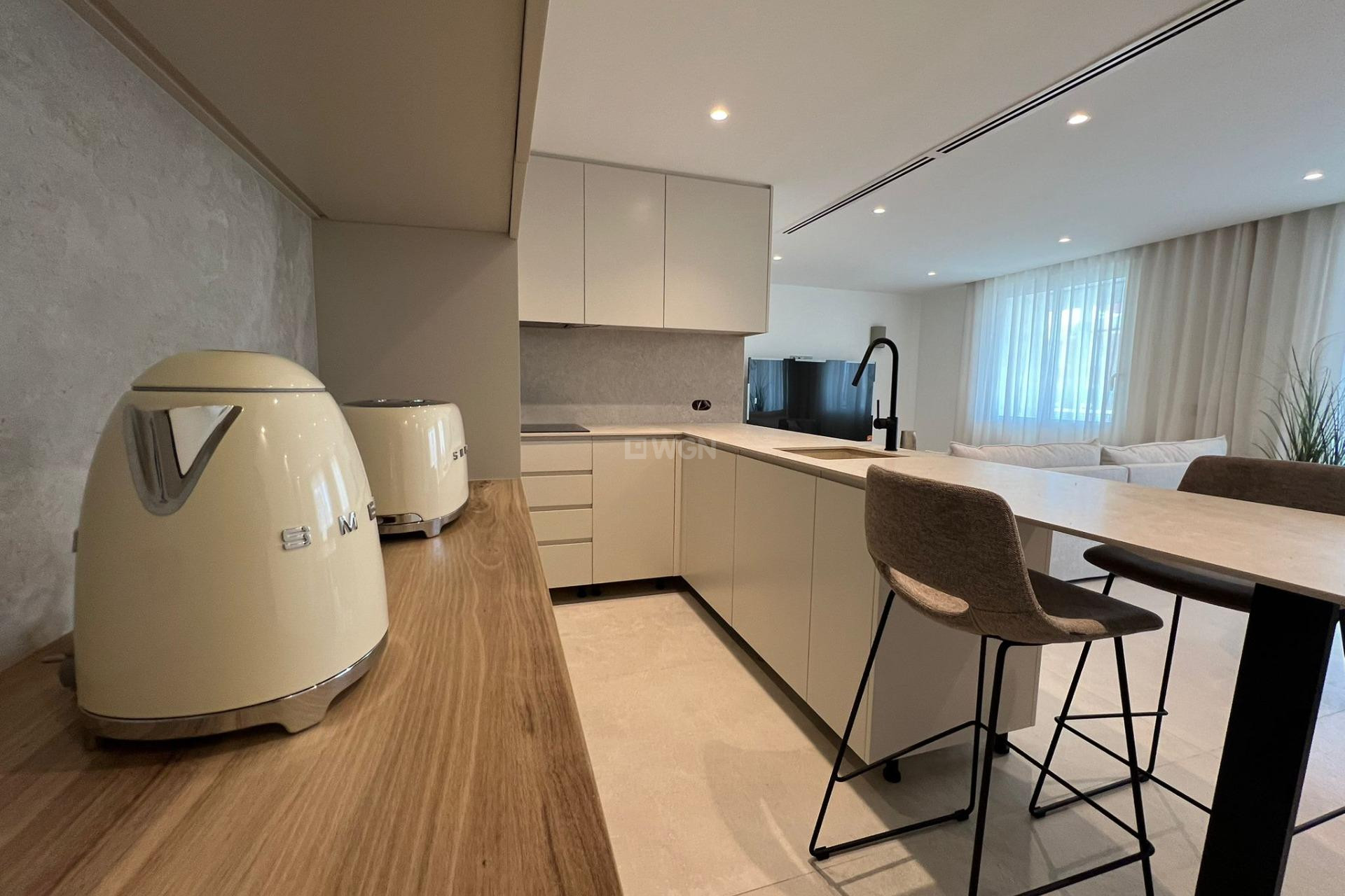 Reventa - Apartamento / piso - Torrevieja - El Acequión - Los Náufragos