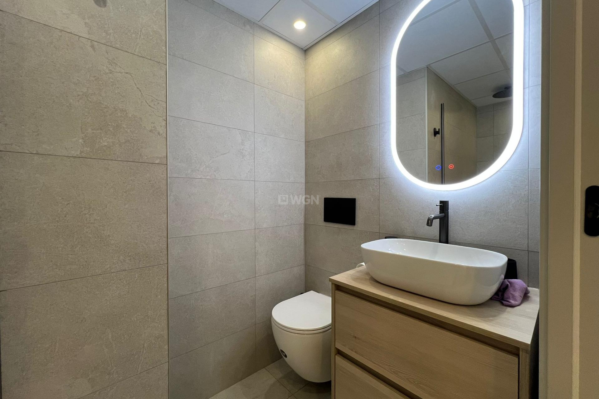 Reventa - Apartamento / piso - Torrevieja - El Acequión - Los Náufragos