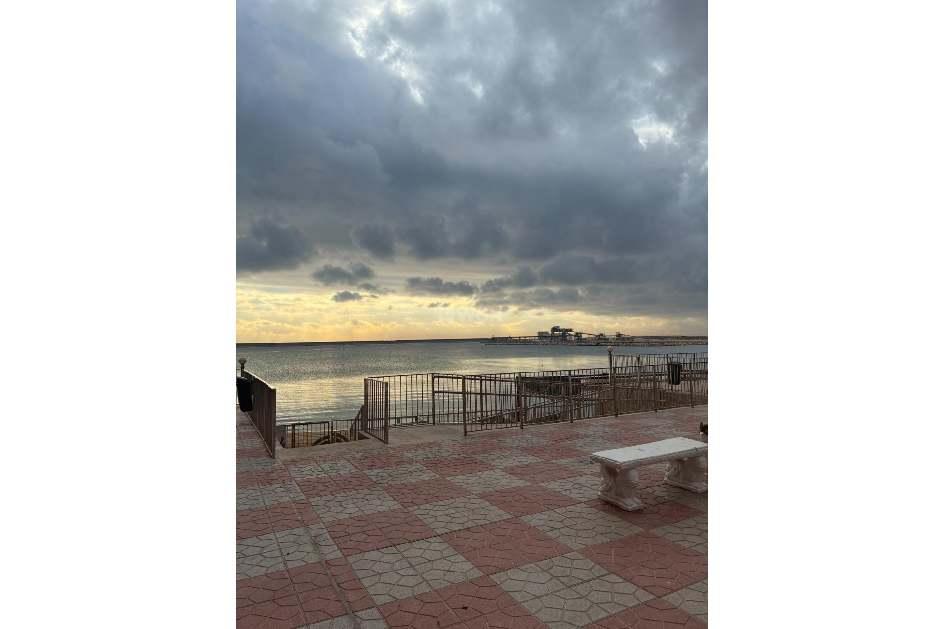 Reventa - Apartamento / piso - Torrevieja - El Acequión - Los Náufragos