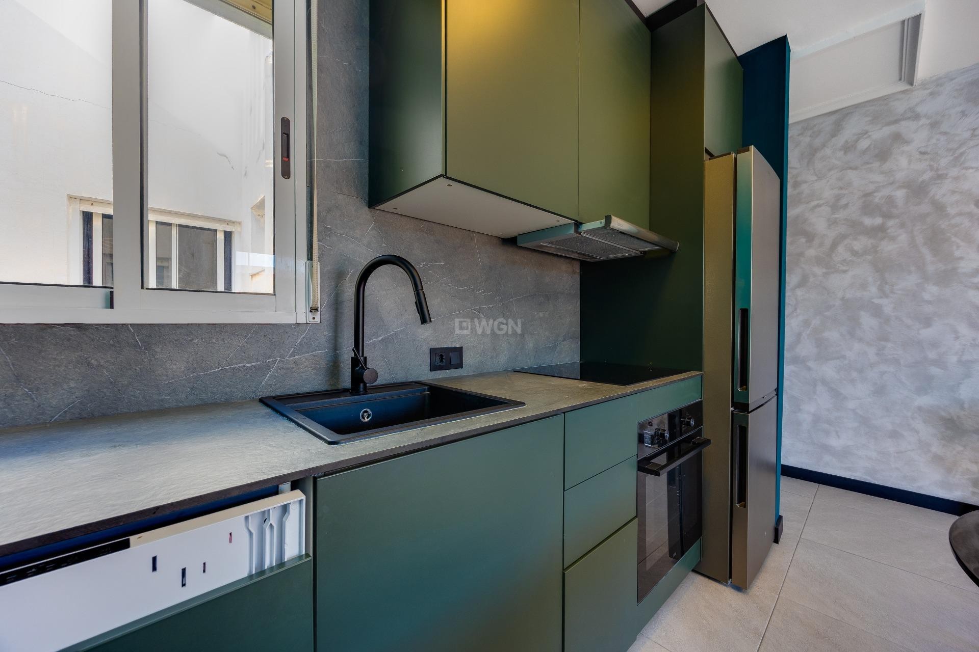 Reventa - Apartamento / piso - Torrevieja - Estacion De Autobuses