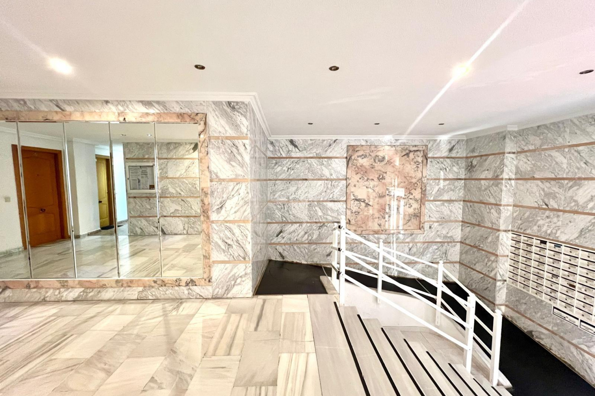 Reventa - Apartamento / piso - Torrevieja - Estacion De Autobuses