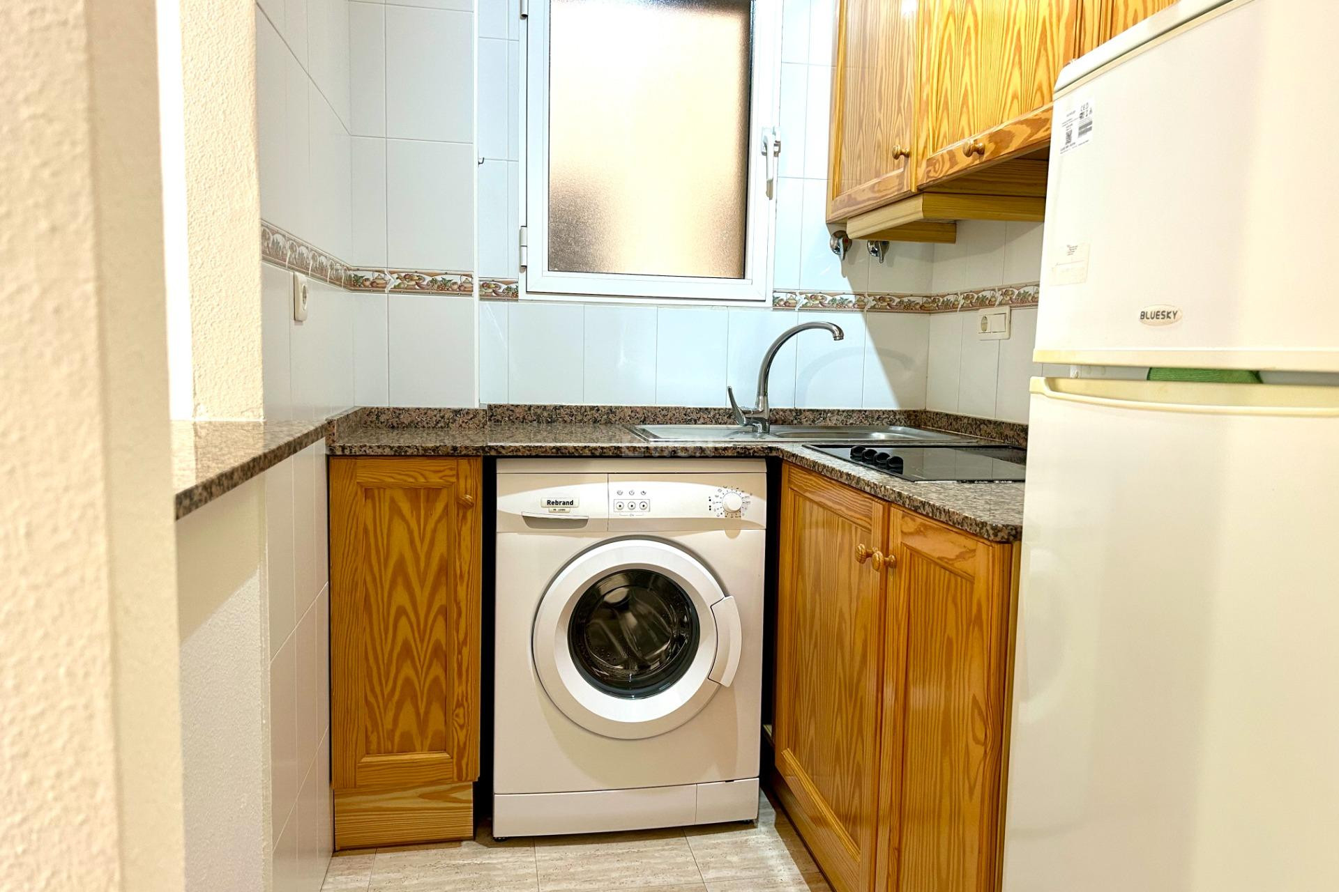 Reventa - Apartamento / piso - Torrevieja - Estacion De Autobuses