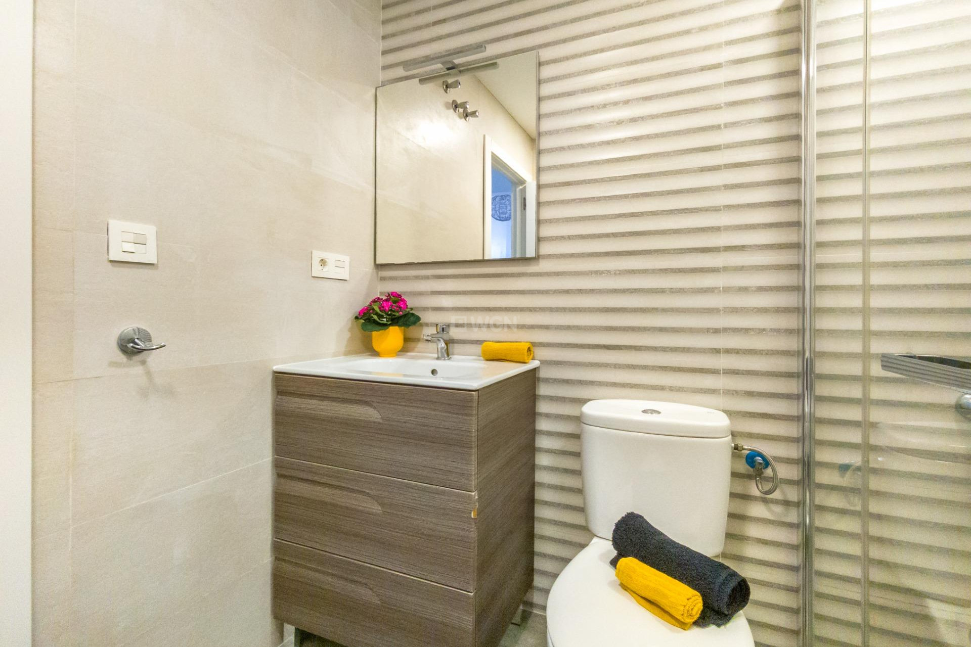 Reventa - Apartamento / piso - Torrevieja - Estacion De Autobuses