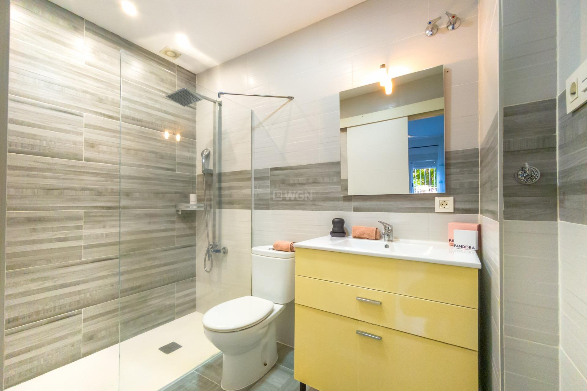 Reventa - Apartamento / piso - Torrevieja - Estacion De Autobuses