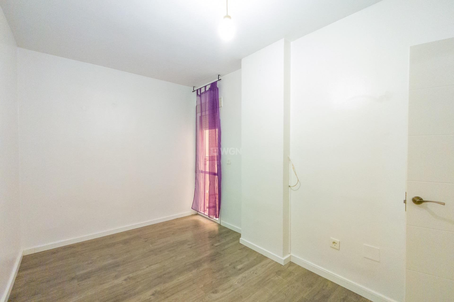 Reventa - Apartamento / piso - Torrevieja - Estacion De Autobuses