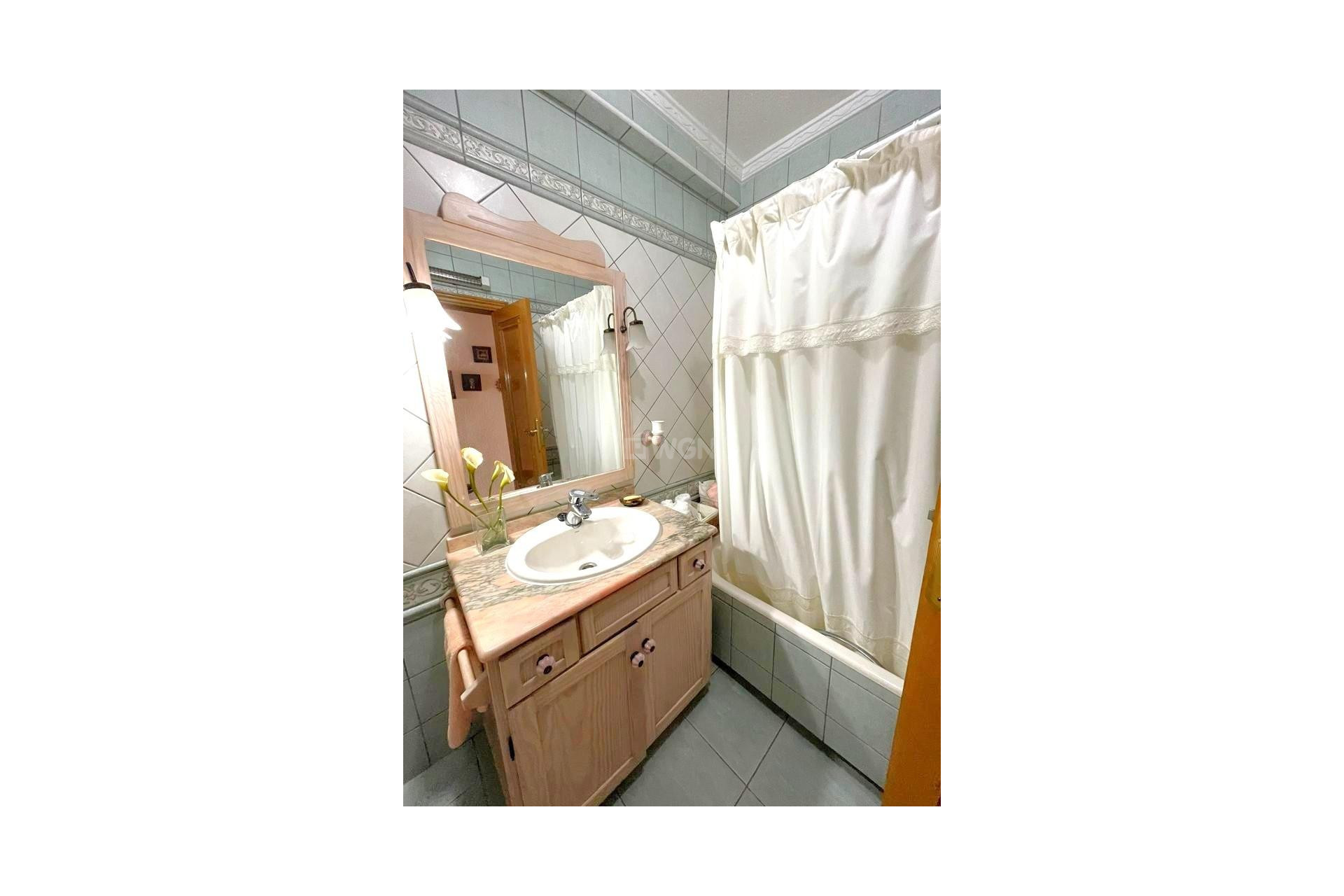 Reventa - Apartamento / piso - Torrevieja - Estacion De Autobuses