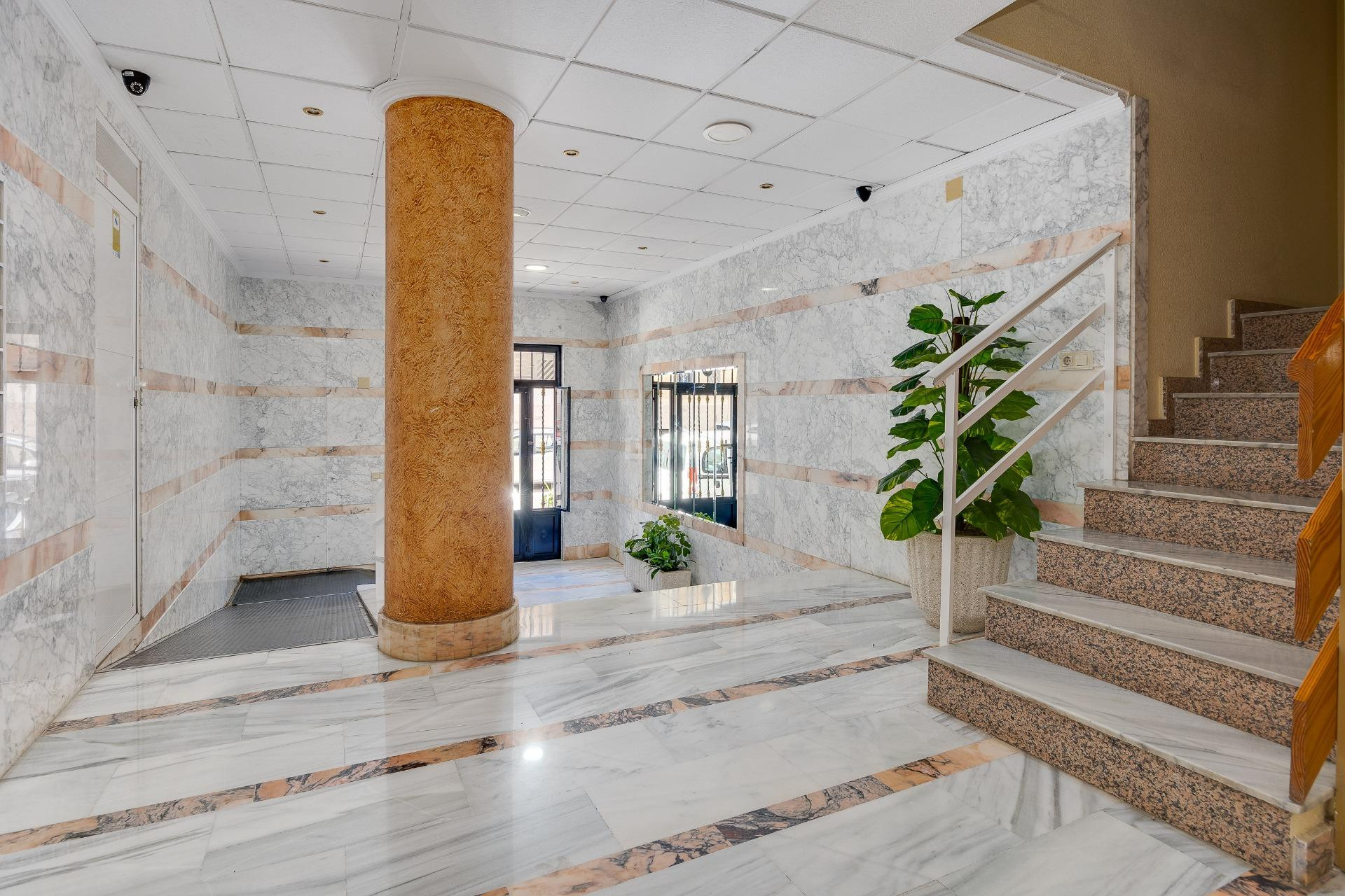 Reventa - Apartamento / piso - Torrevieja - Estacion De Autobuses