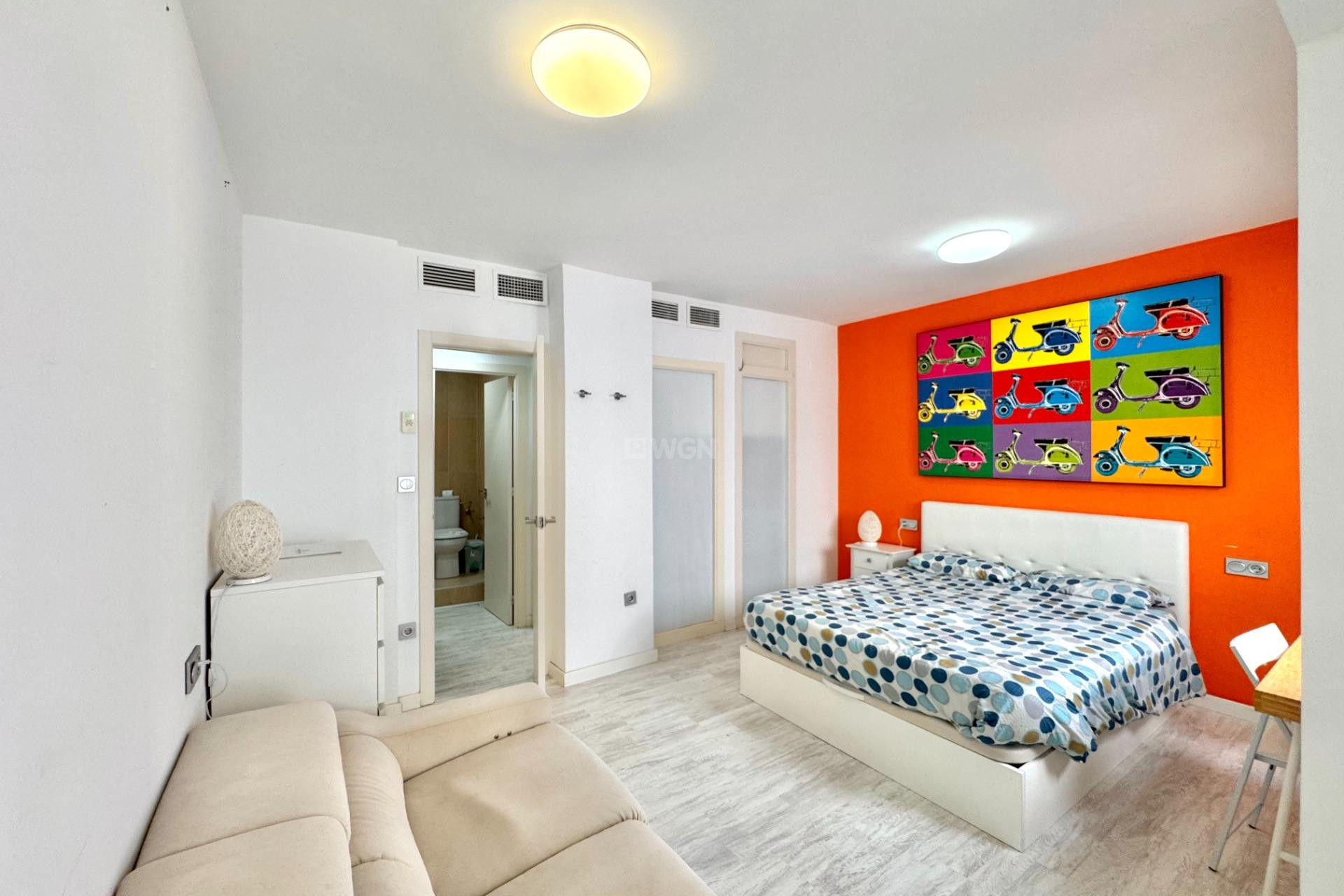 Reventa - Apartamento / piso - Torrevieja - Estacion De Autobuses