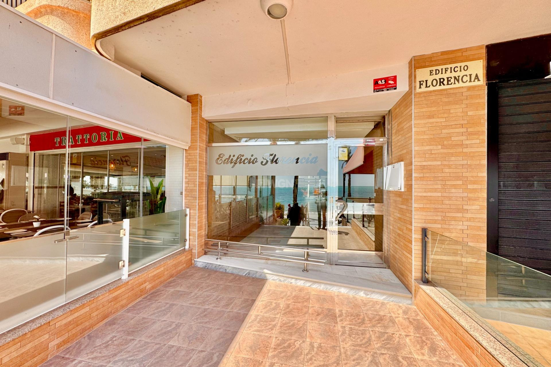 Reventa - Apartamento / piso - Torrevieja - Estacion De Autobuses