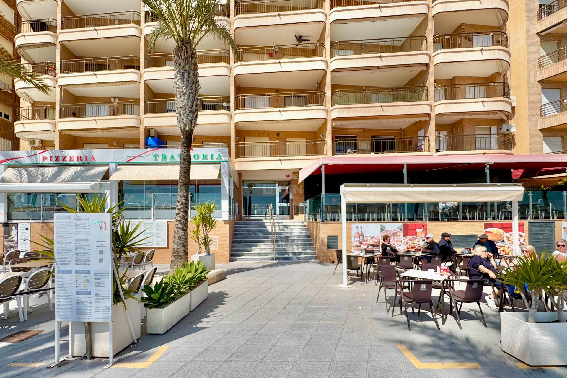 Reventa - Apartamento / piso - Torrevieja - Estacion De Autobuses