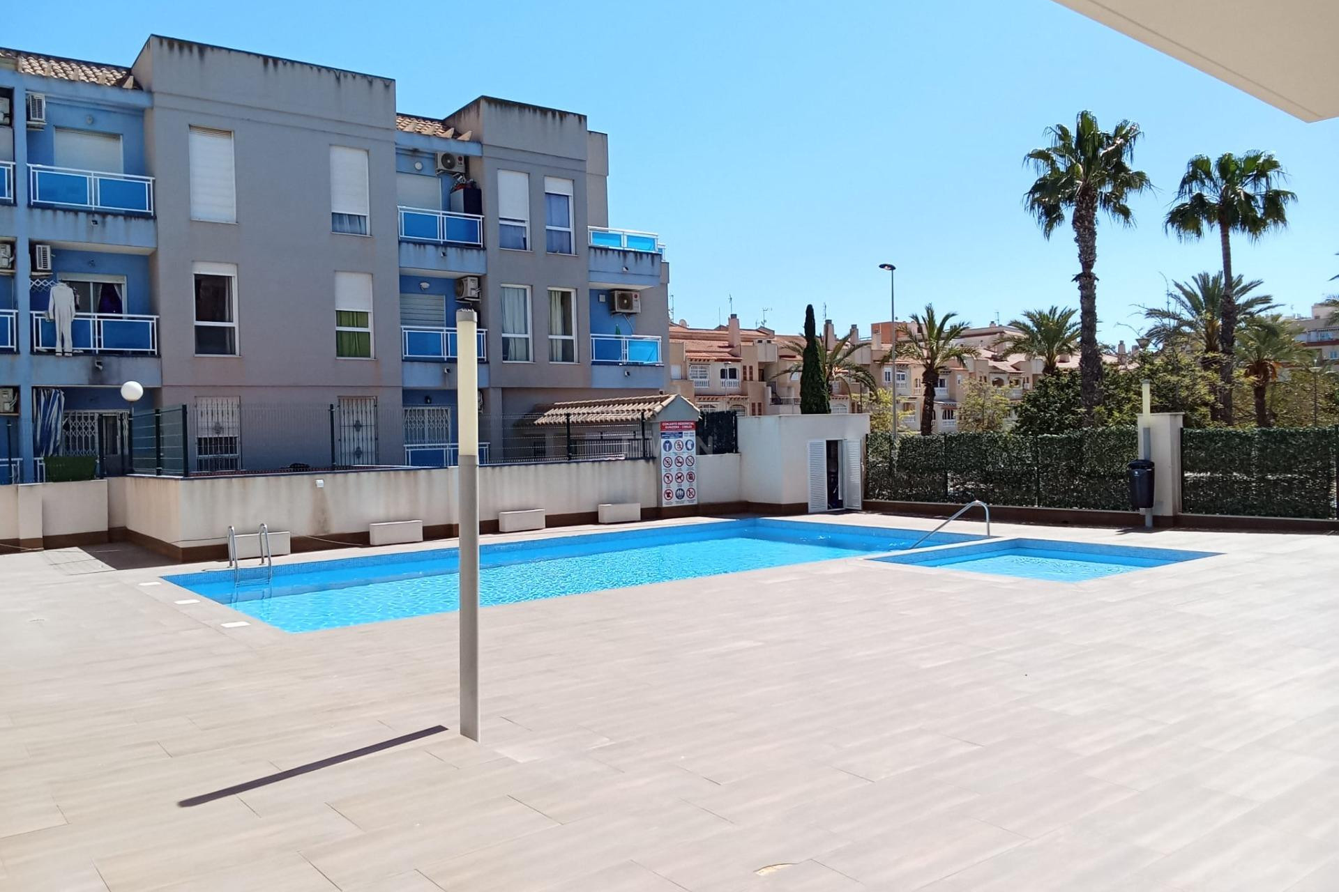 Reventa - Apartamento / piso - Torrevieja - Estacion De Autobuses