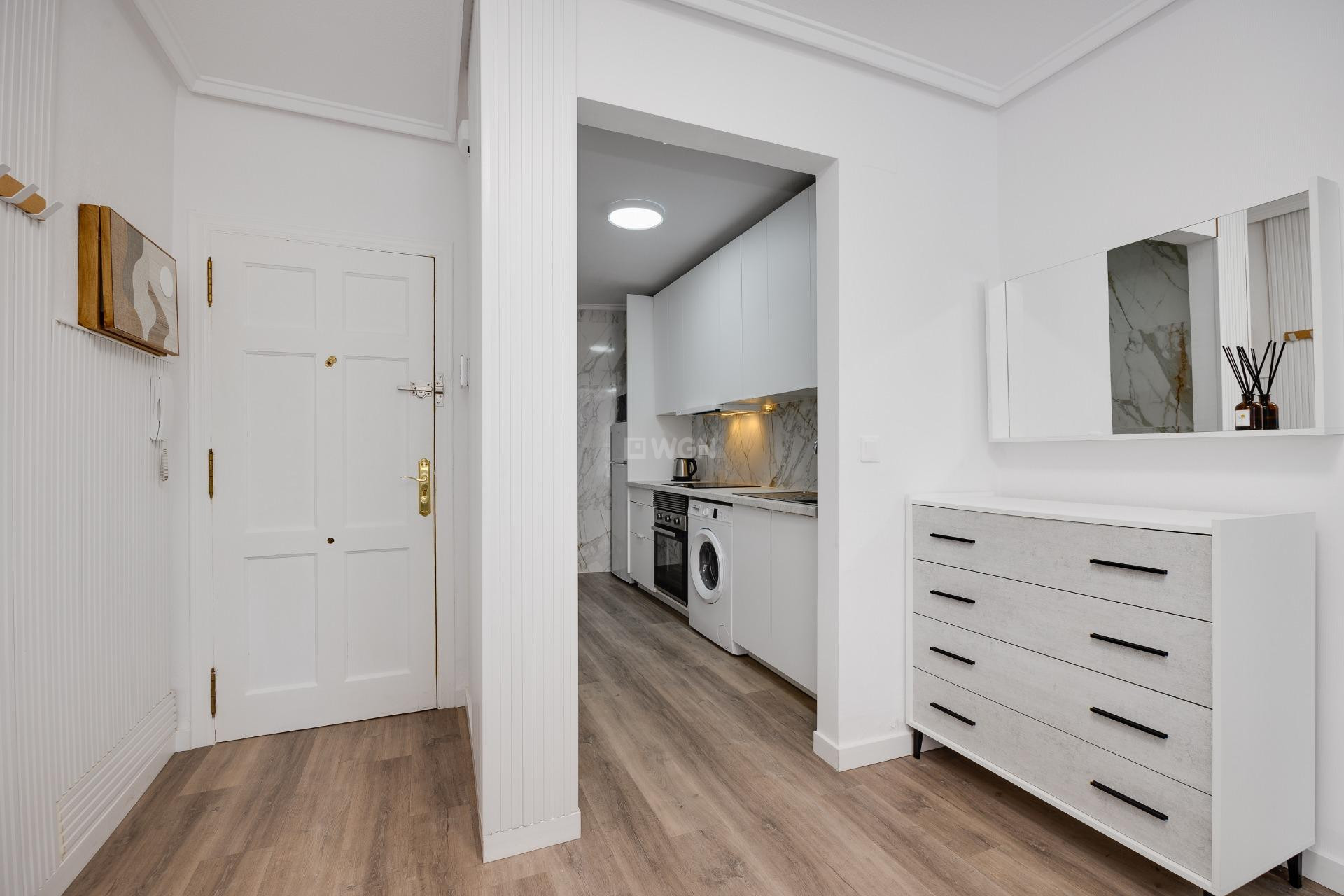Reventa - Apartamento / piso - Torrevieja - Estacion De Autobuses
