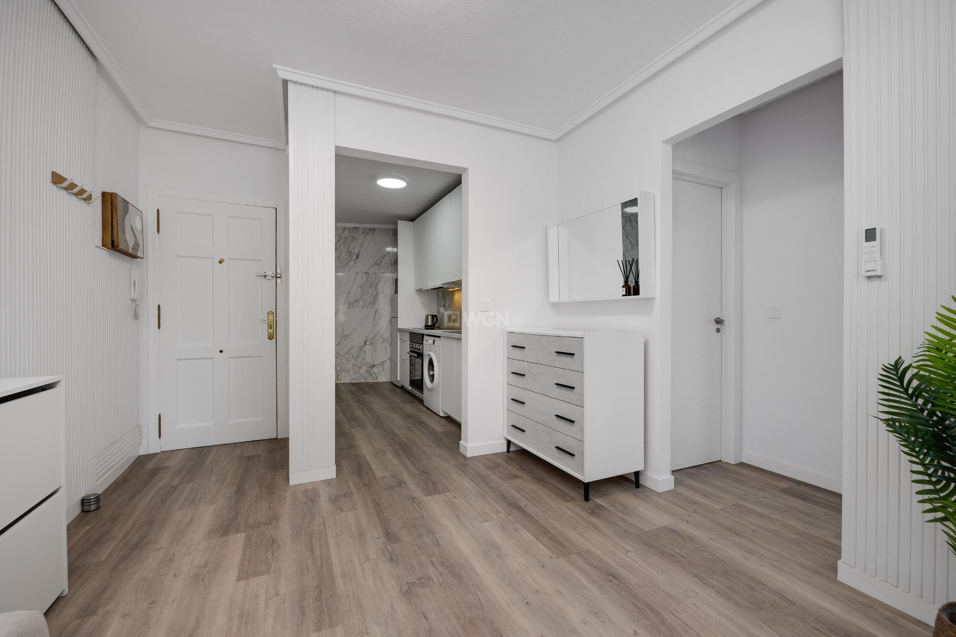 Reventa - Apartamento / piso - Torrevieja - Estacion De Autobuses
