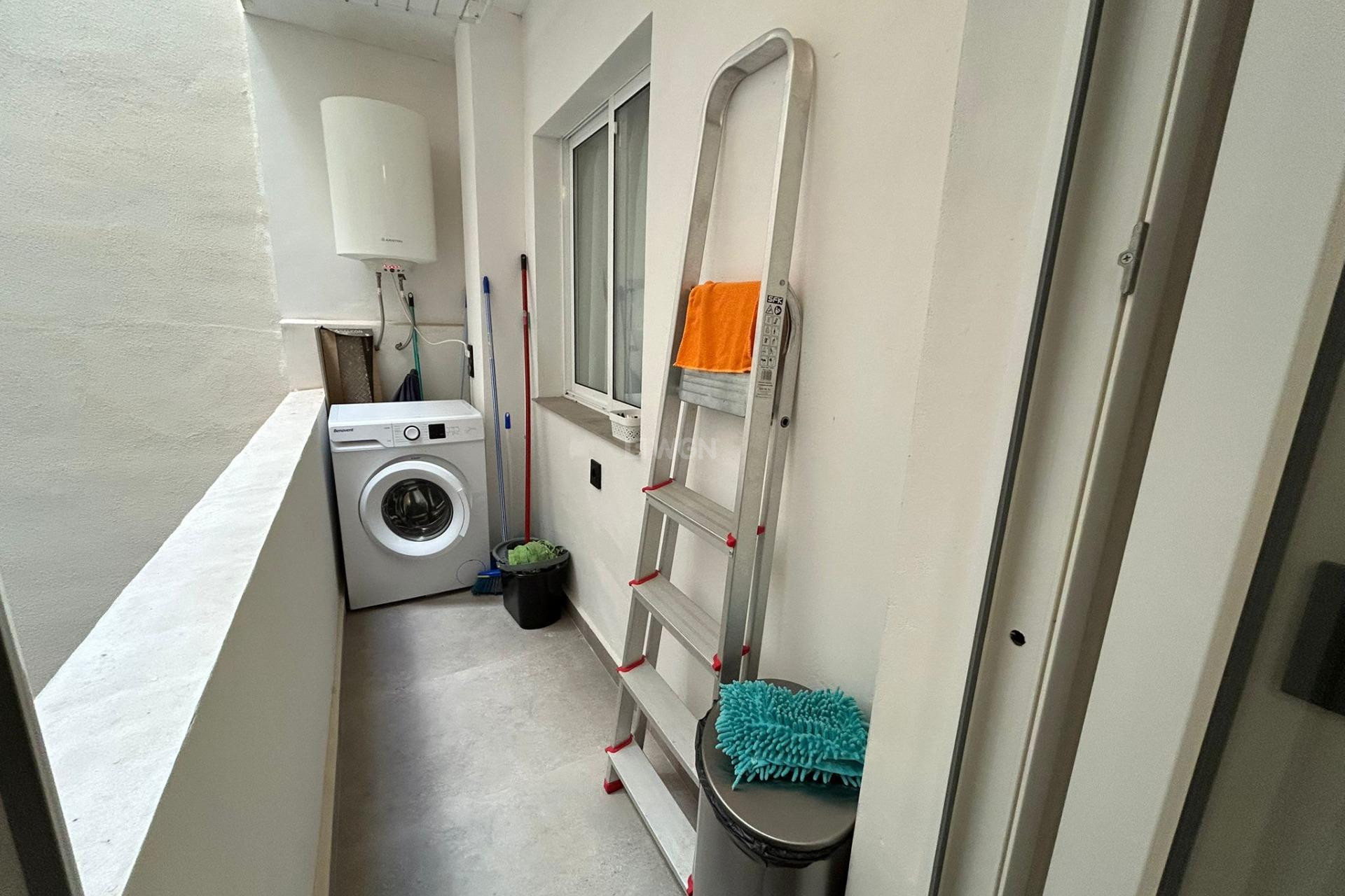 Reventa - Apartamento / piso - Torrevieja - Estacion De Autobuses