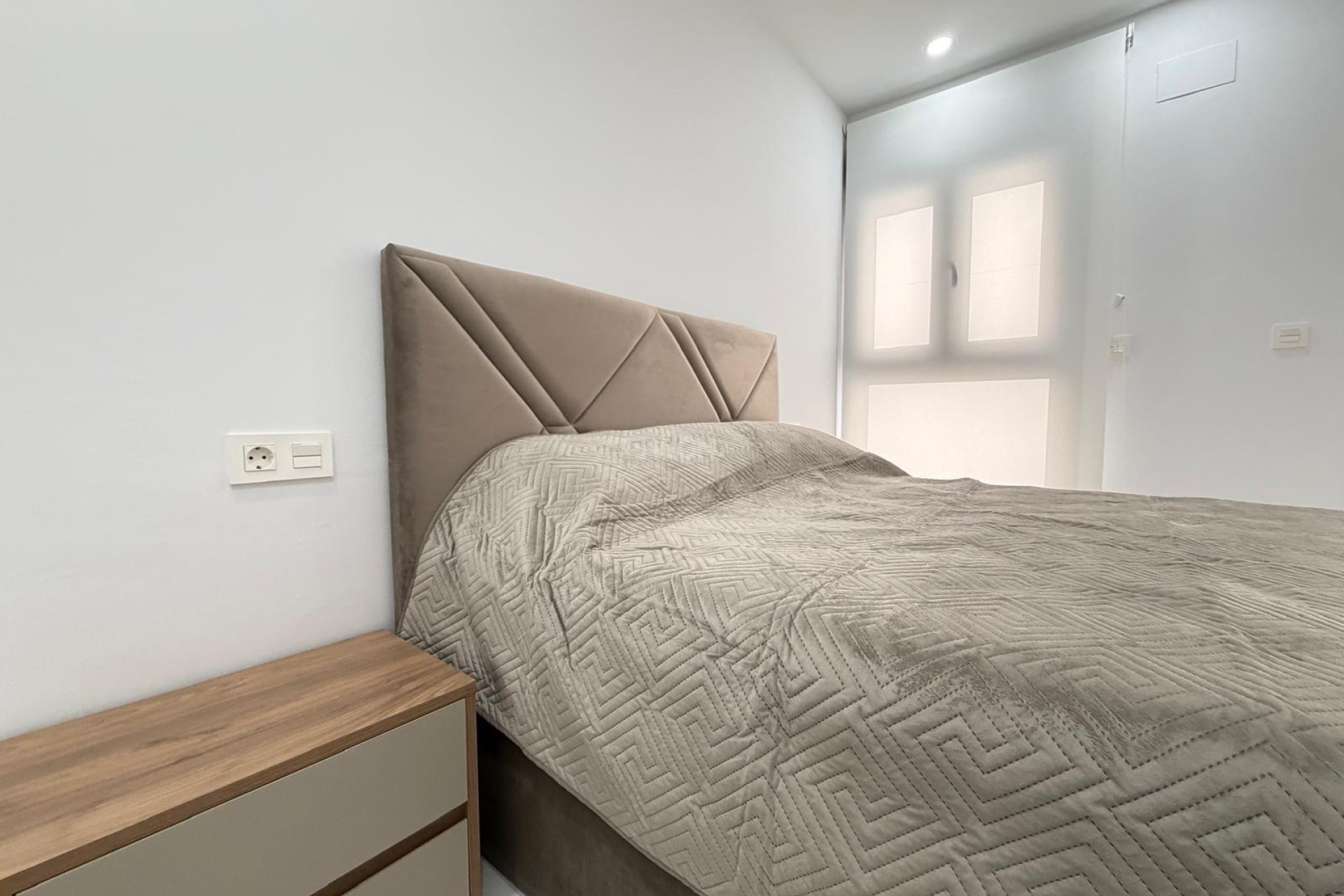 Reventa - Apartamento / piso - Torrevieja - Estacion De Autobuses