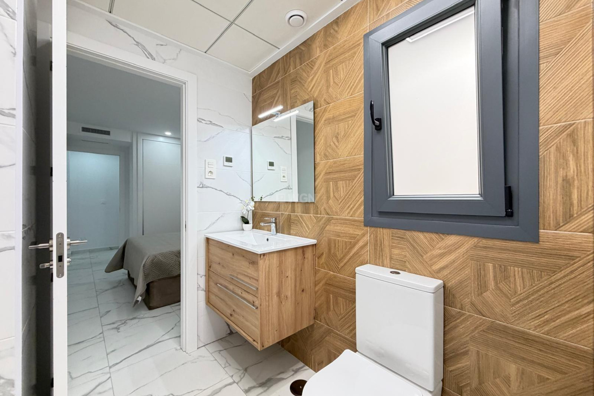 Reventa - Apartamento / piso - Torrevieja - Estacion De Autobuses