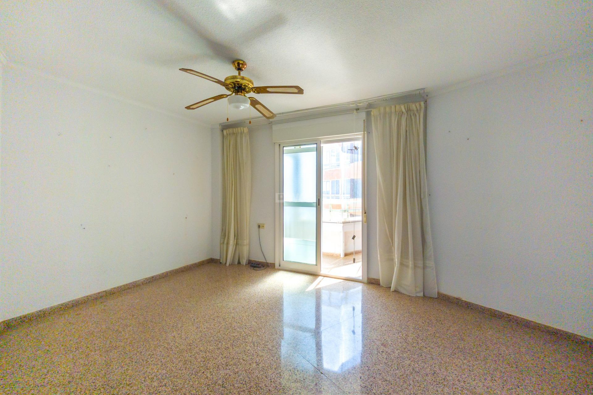 Reventa - Apartamento / piso - Torrevieja - La Mata Pueblo