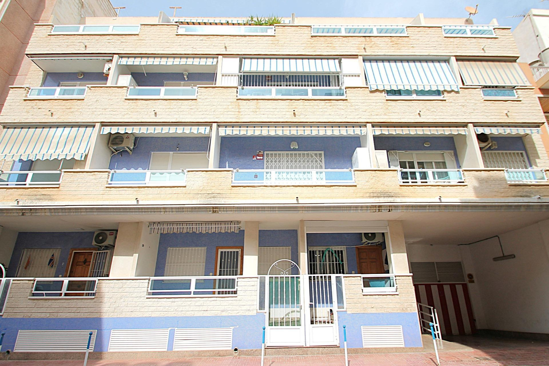 Reventa - Apartamento / piso - Torrevieja - Las Piscinas Naturales
