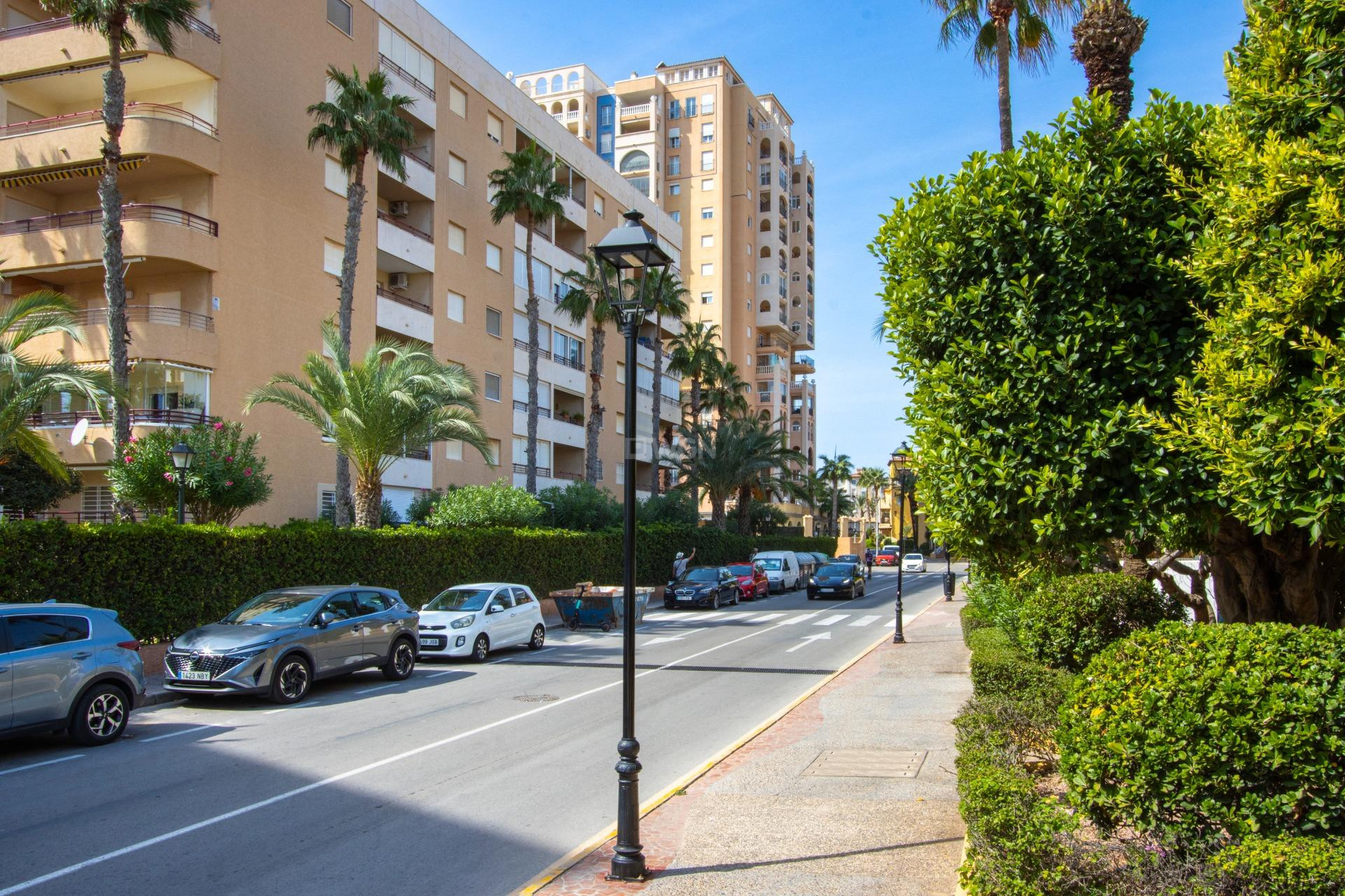 Reventa - Apartamento / piso - Torrevieja - Los Frutales
