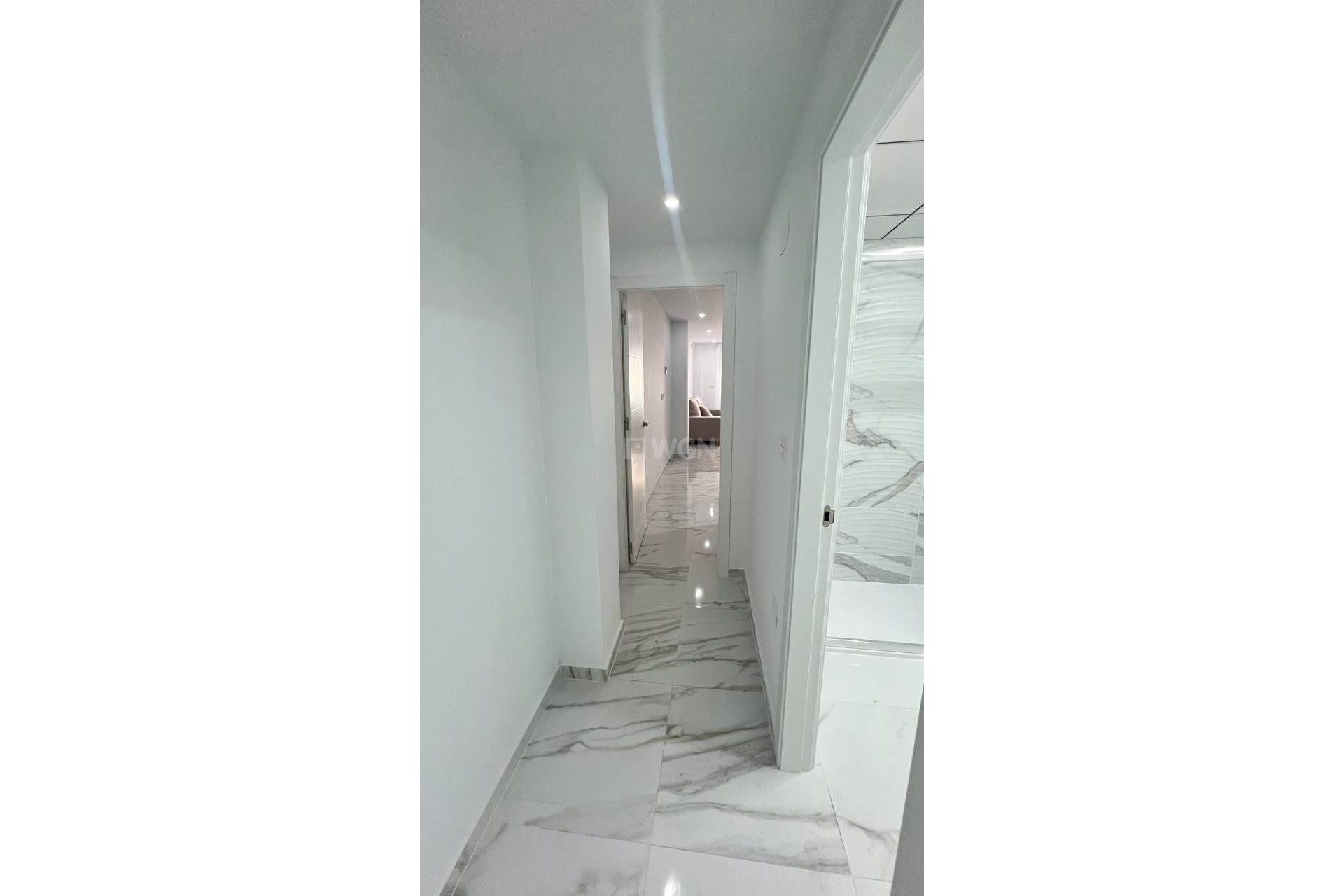 Reventa - Apartamento / piso - Torrevieja - PARQUE DE LAS NACIONES