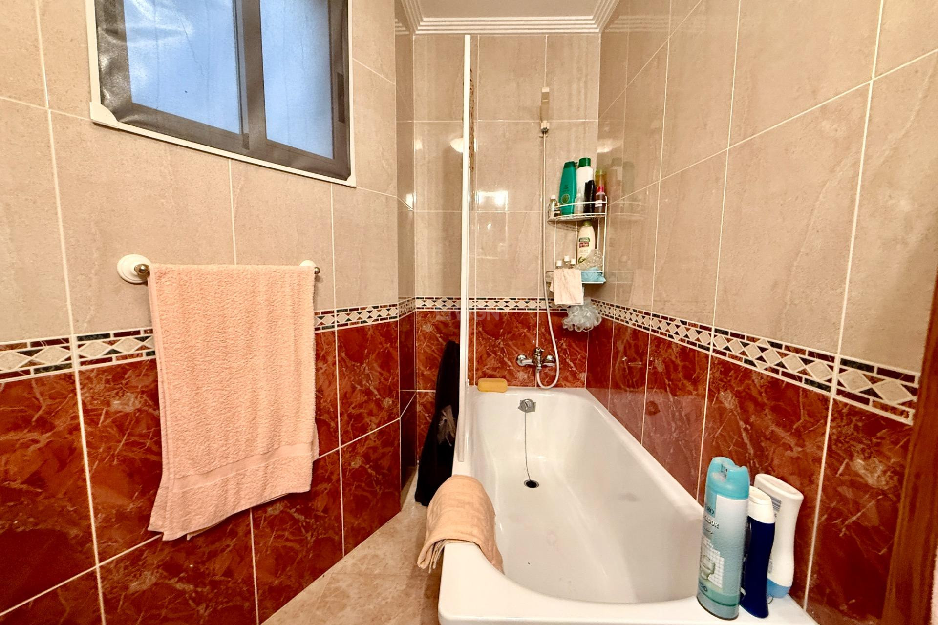 Reventa - Apartamento / piso - Torrevieja - PARQUE DE LAS NACIONES