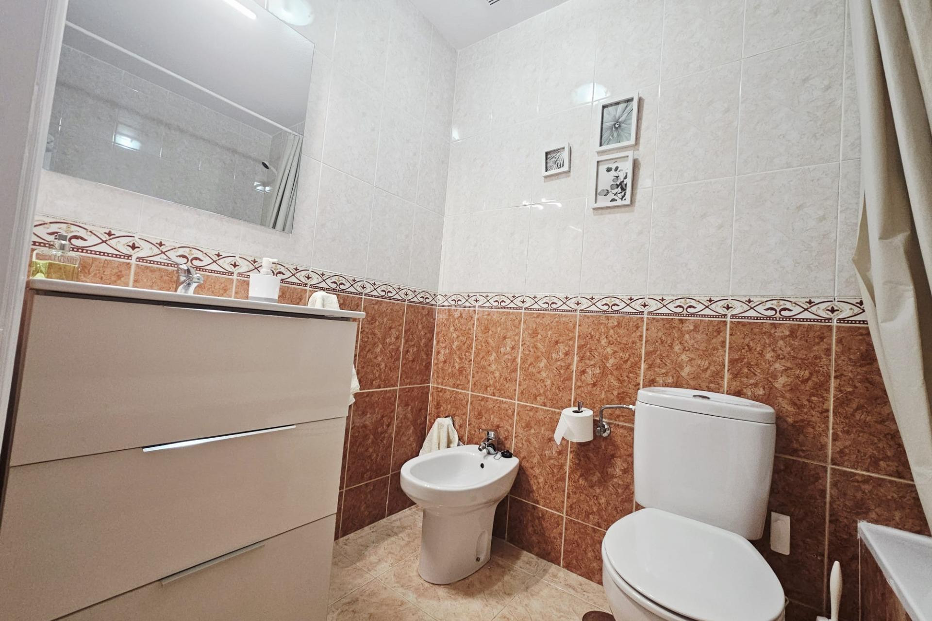 Reventa - Apartamento / piso - Torrevieja - PARQUE DE LAS NACIONES