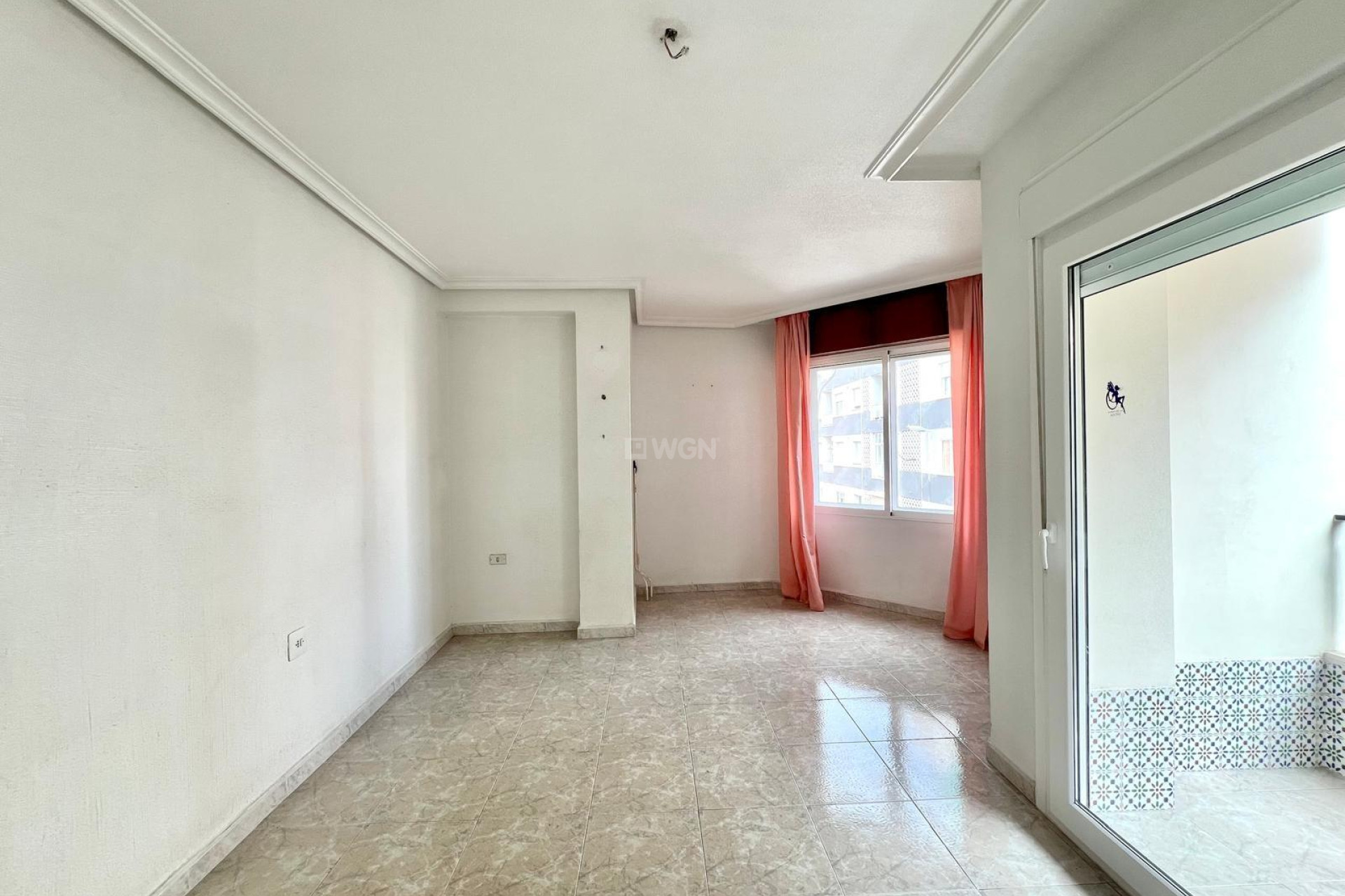 Reventa - Apartamento / piso - Torrevieja - Paseo Maritimo
