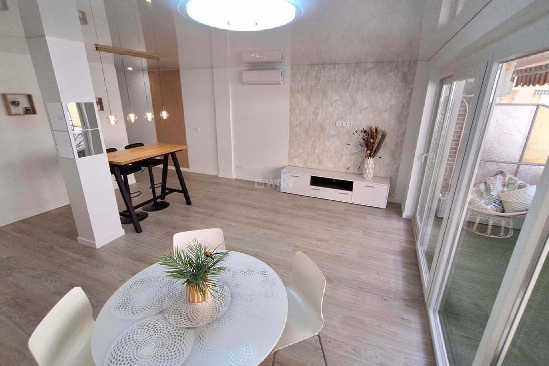 Reventa - Apartamento / piso - Torrevieja - Playa Acecion