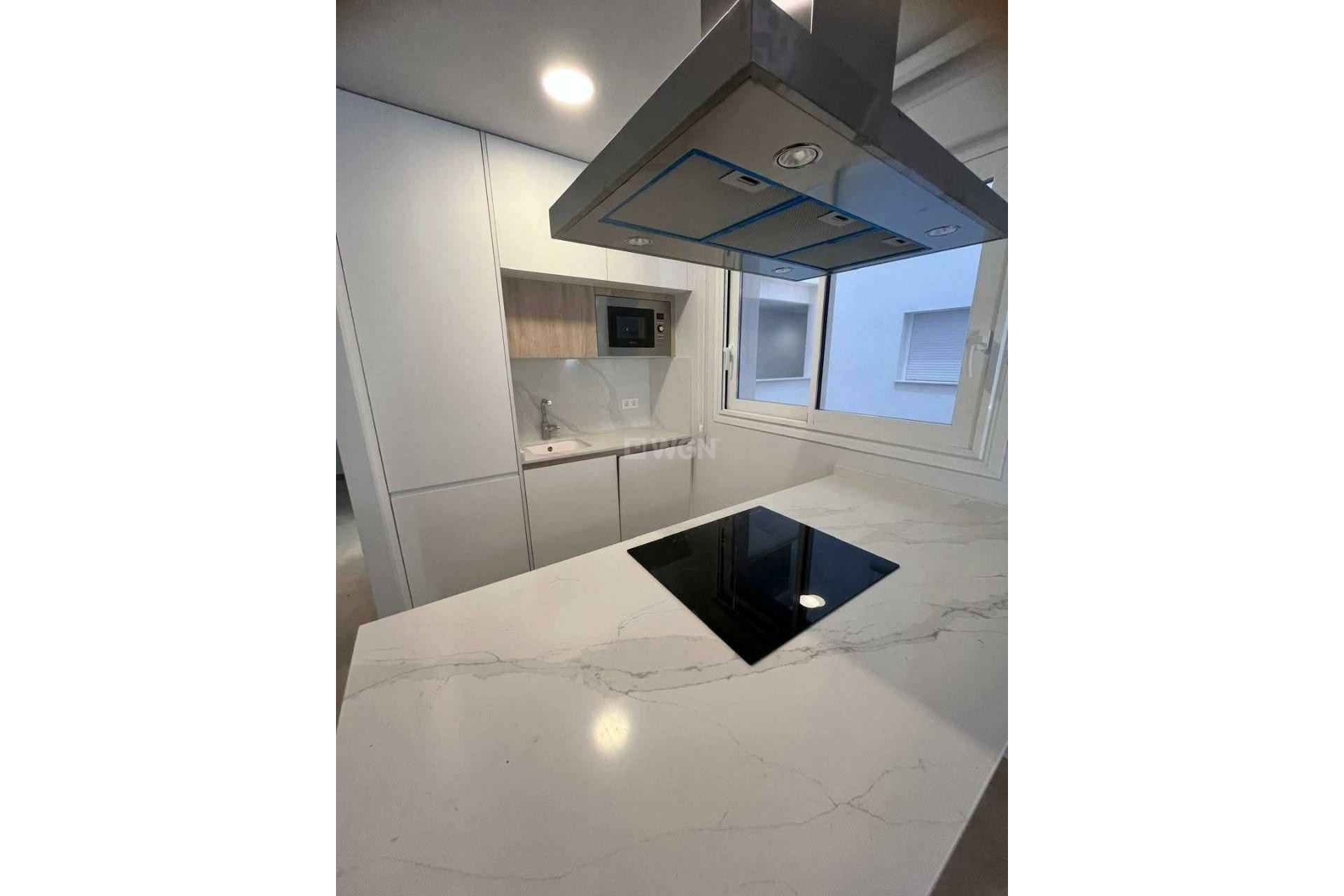 Reventa - Apartamento / piso - Torrevieja - Playa de los Locos