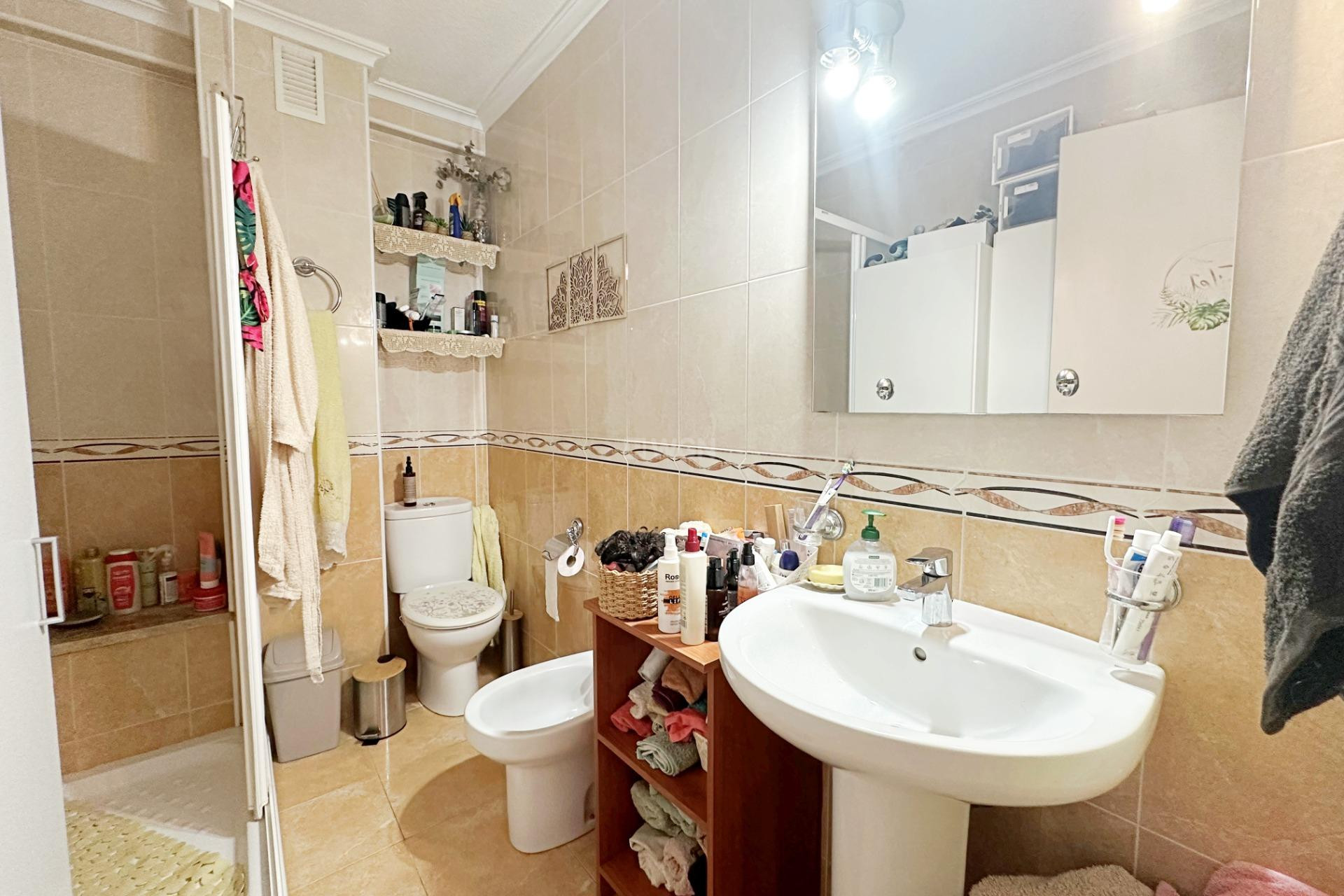 Reventa - Apartamento / piso - Torrevieja - Playa De Los Naufragos