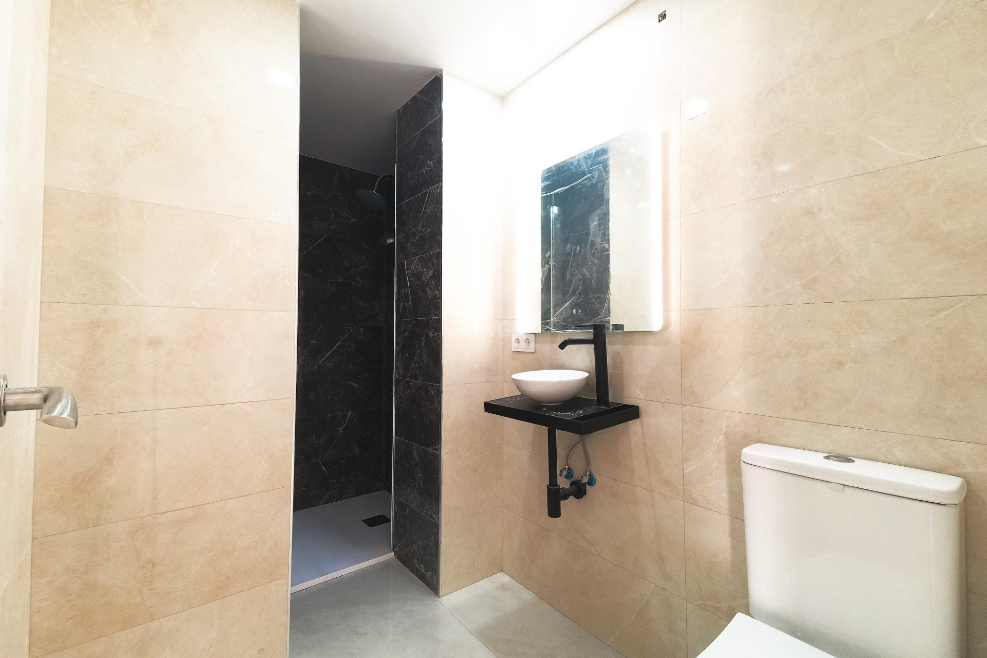 Reventa - Apartamento / piso - Torrevieja - Playa De Los Naufragos