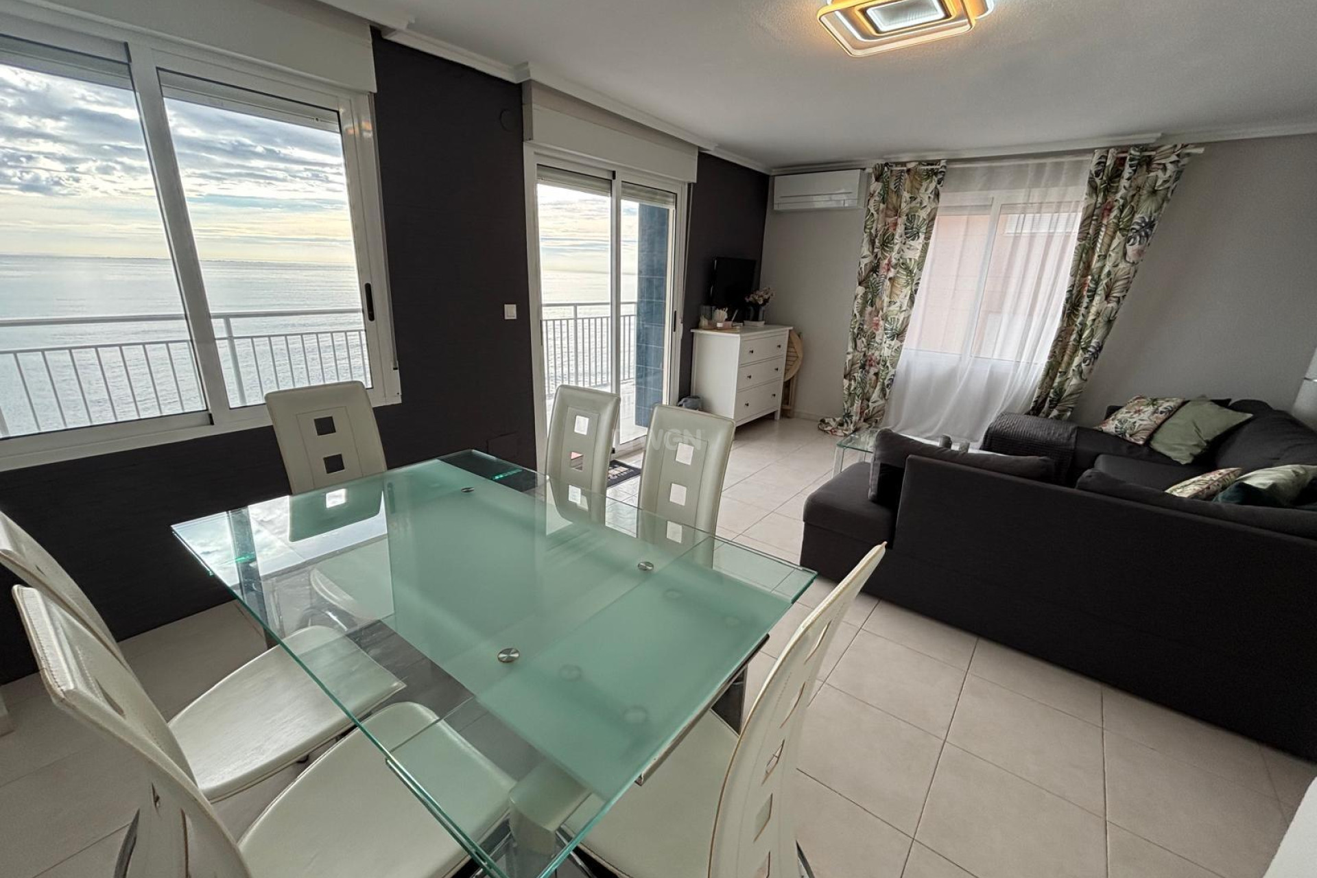 Reventa - Apartamento / piso - Torrevieja - Playa De Los Naufragos
