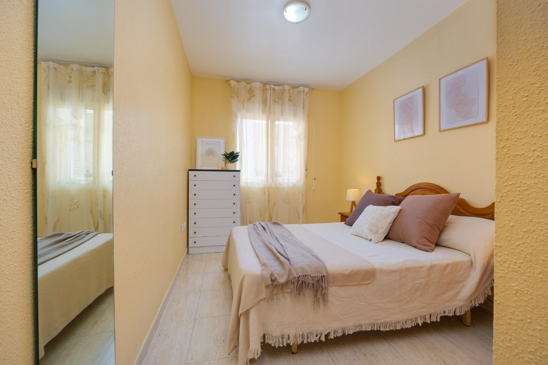 Reventa - Apartamento / piso - Torrevieja - Playa del Cura