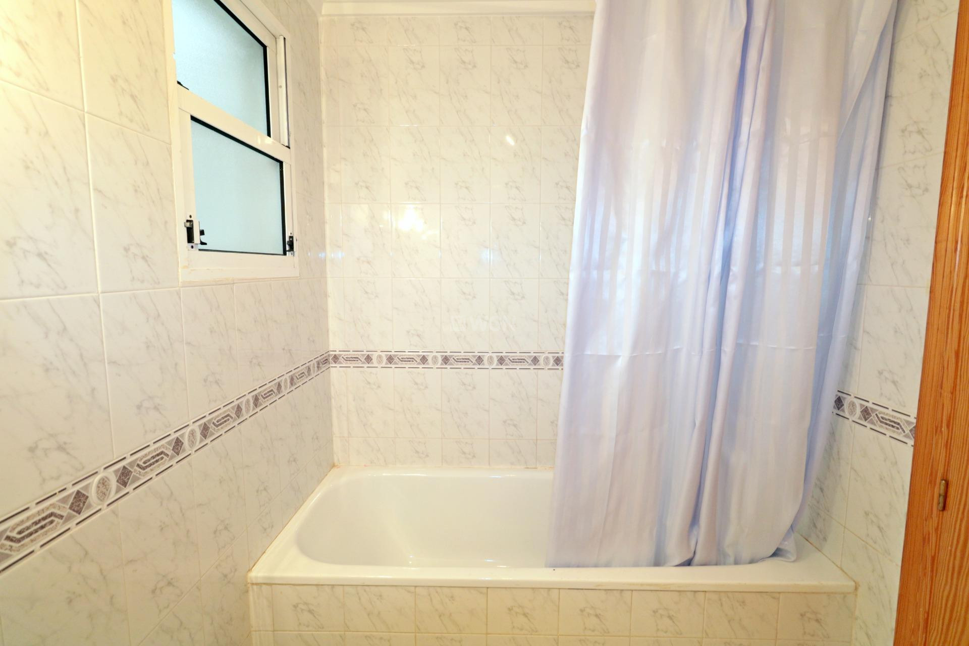 Reventa - Apartamento / piso - Torrevieja - Playa del Cura