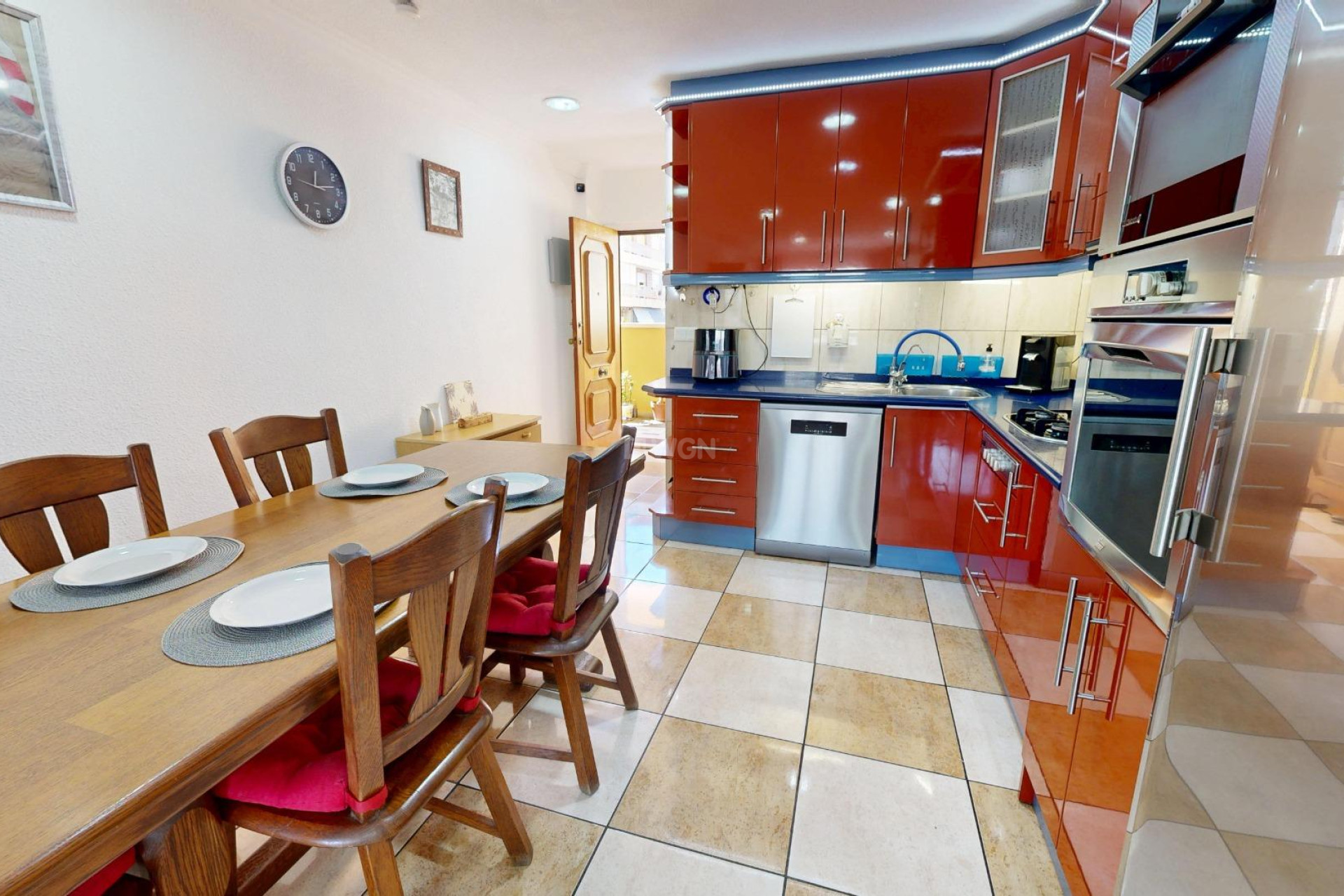 Reventa - Apartamento / piso - Torrevieja - Puerto Deportivo Marina Salinas