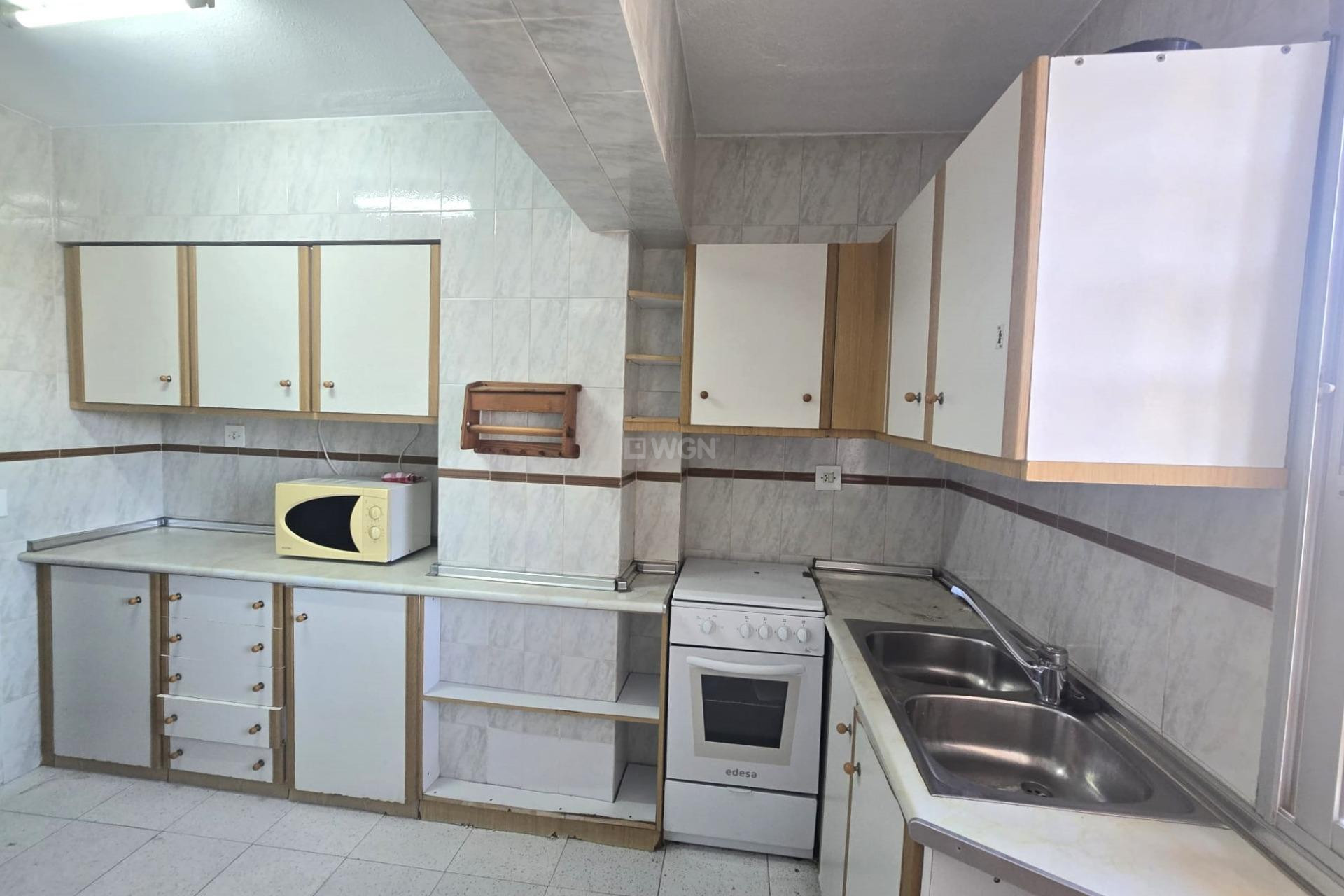 Reventa - Apartamento / piso - Torrevieja - Puerto Deportivo Marina Salinas